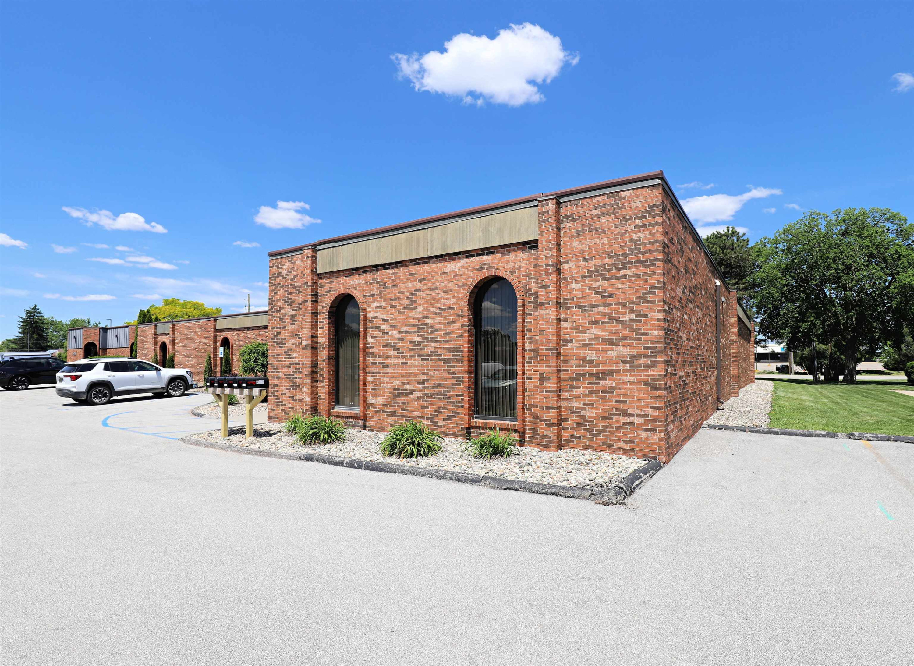 5083-5085 Miller Road, Flint, MI 48507 — Photo 3