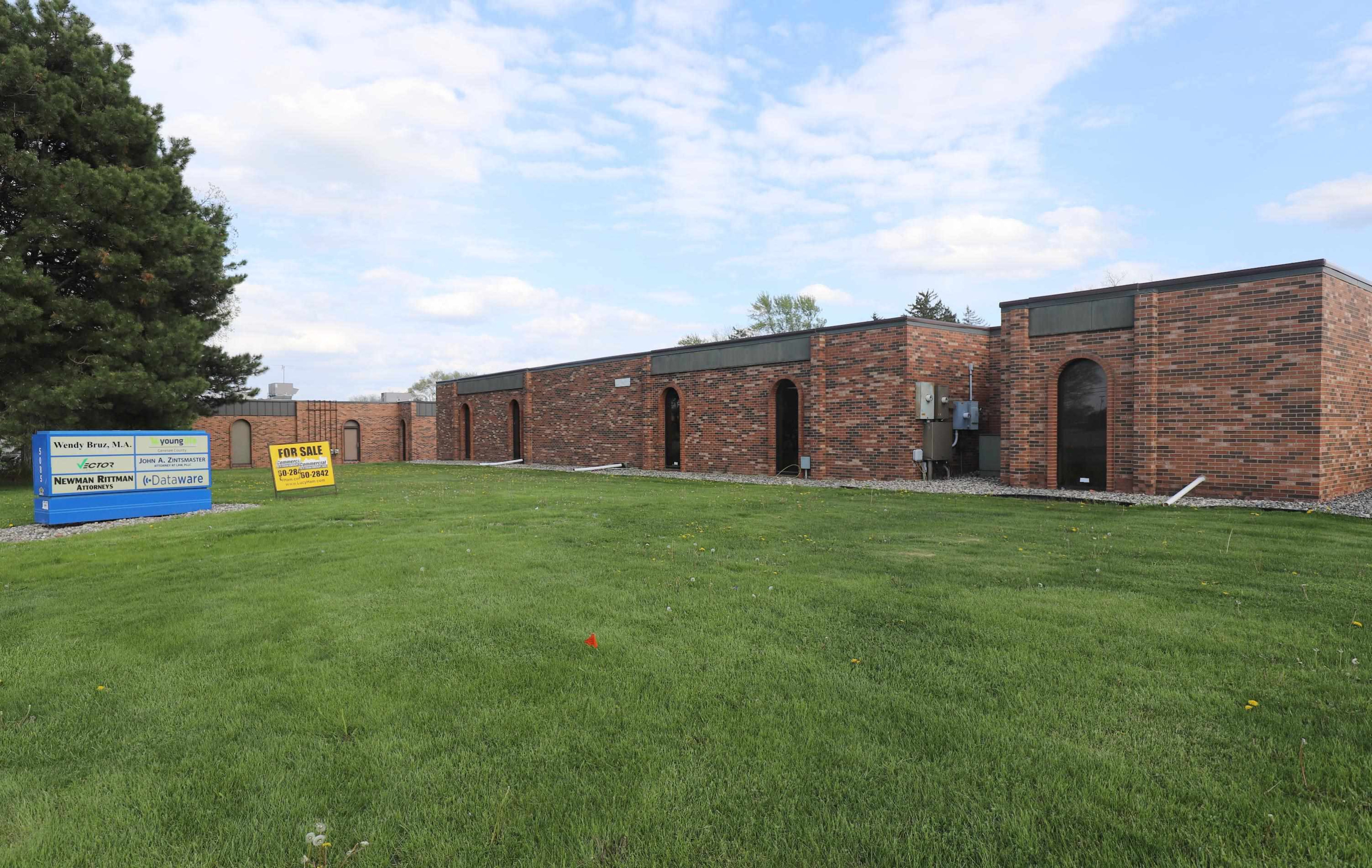 5083-5085 Miller Road, Flint, MI 48507 — Photo 8