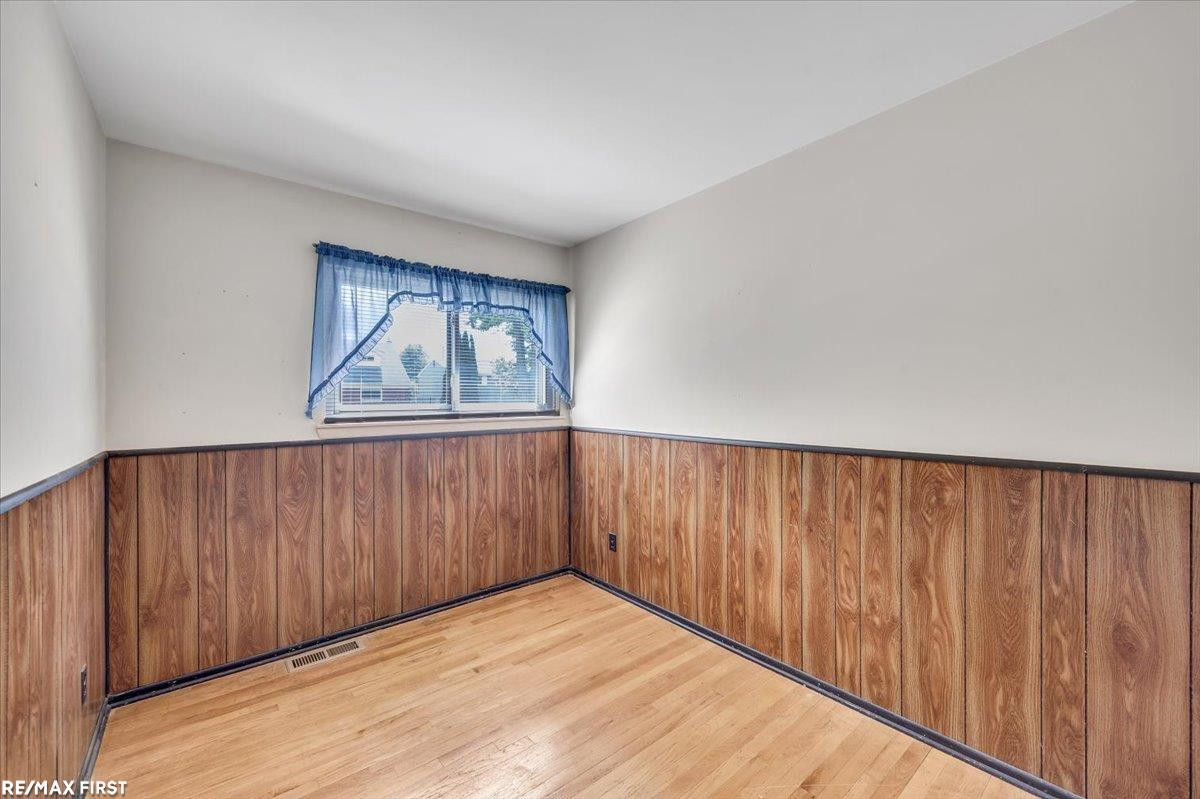 33247 Regal Drive, Fraser, MI 48026 — Photo 17