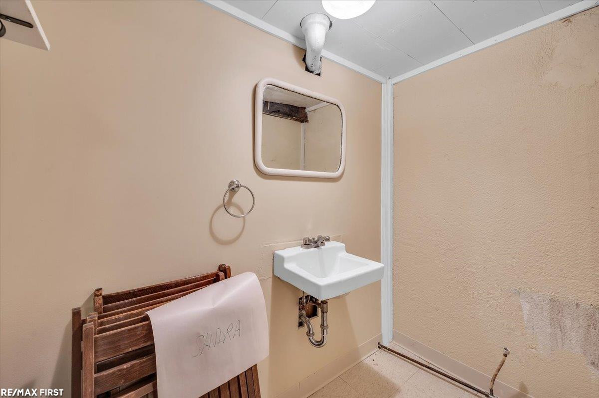 33247 Regal Drive, Fraser, MI 48026 — Photo 23