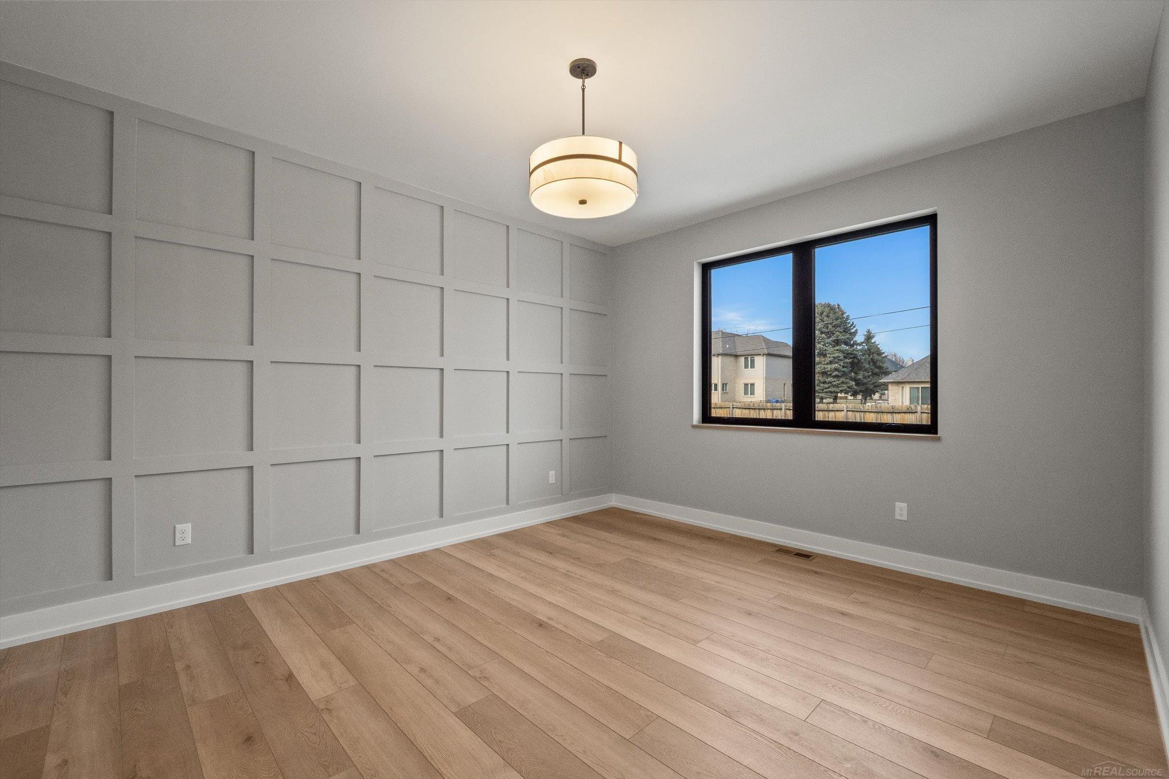5865 Heights Drive, Unit 1 / Building 1, Sterling Heights, MI 48314 — Photo 5