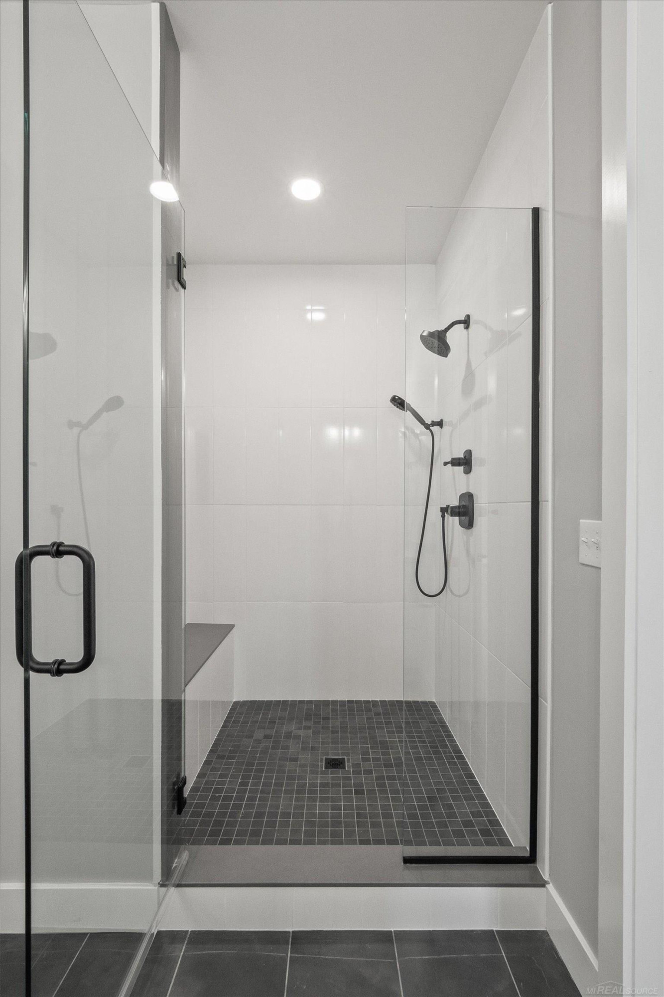 5865 Heights Drive, Unit 1 / Building 1, Sterling Heights, MI 48314 — Photo 8