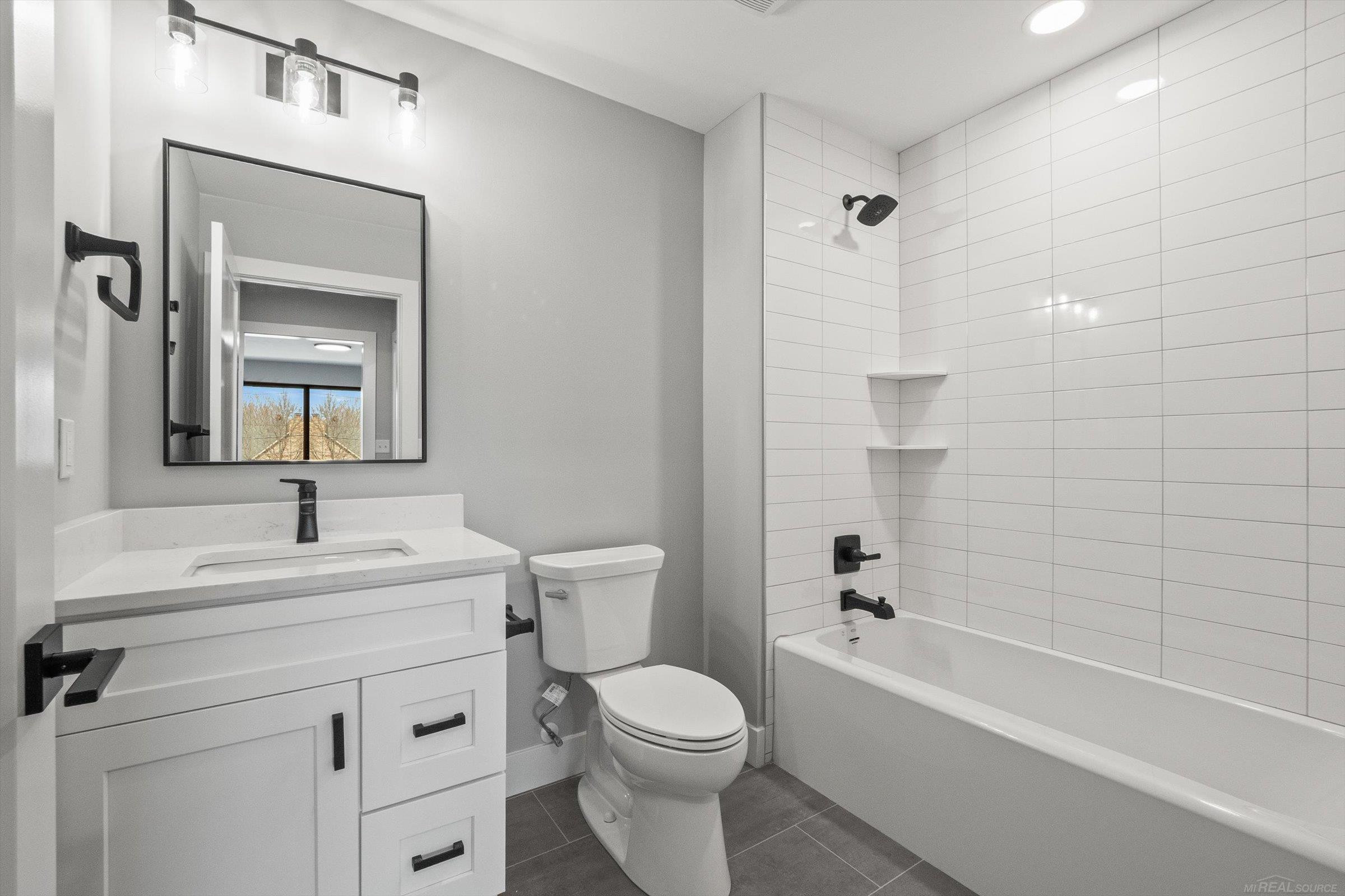 5865 Heights Drive, Unit 1 / Building 1, Sterling Heights, MI 48314 — Photo 14