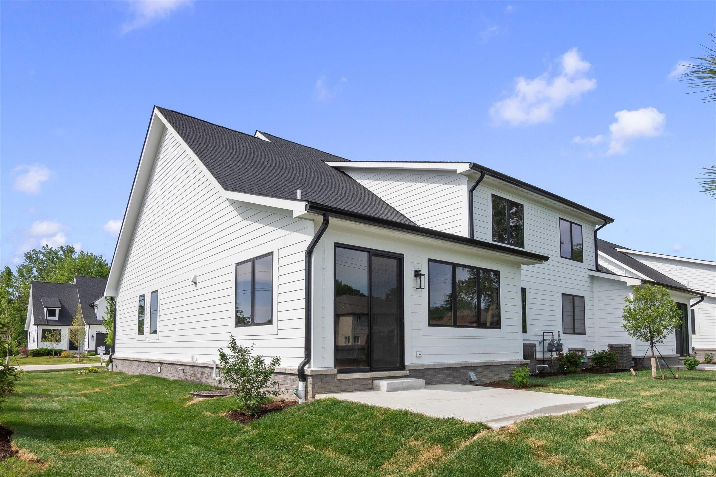 5865 Heights Drive, Unit 1 / Building 1, Sterling Heights, MI 48314 — Photo 25