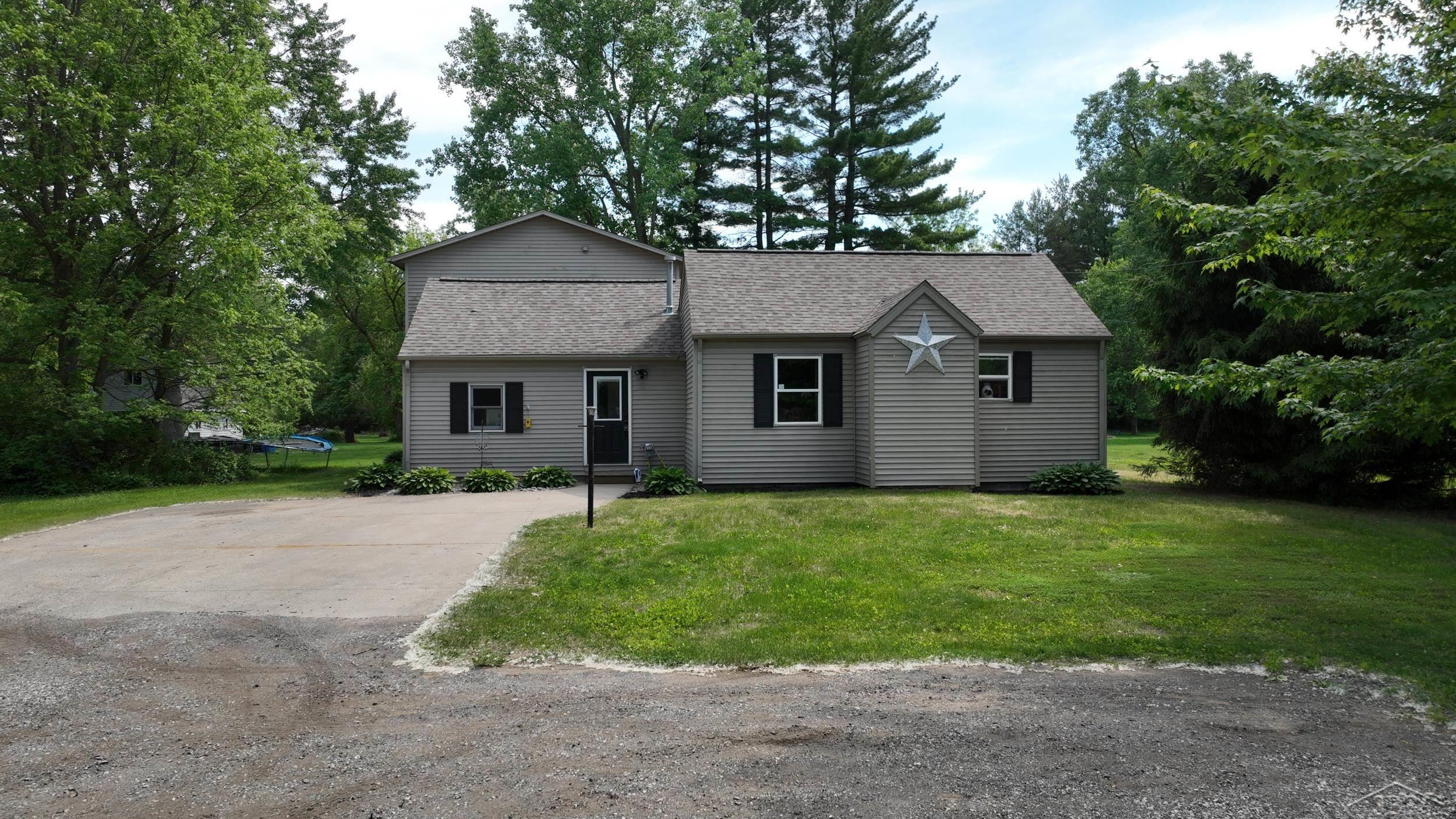 22359 Gratiot Road, Merrill, MI 48637