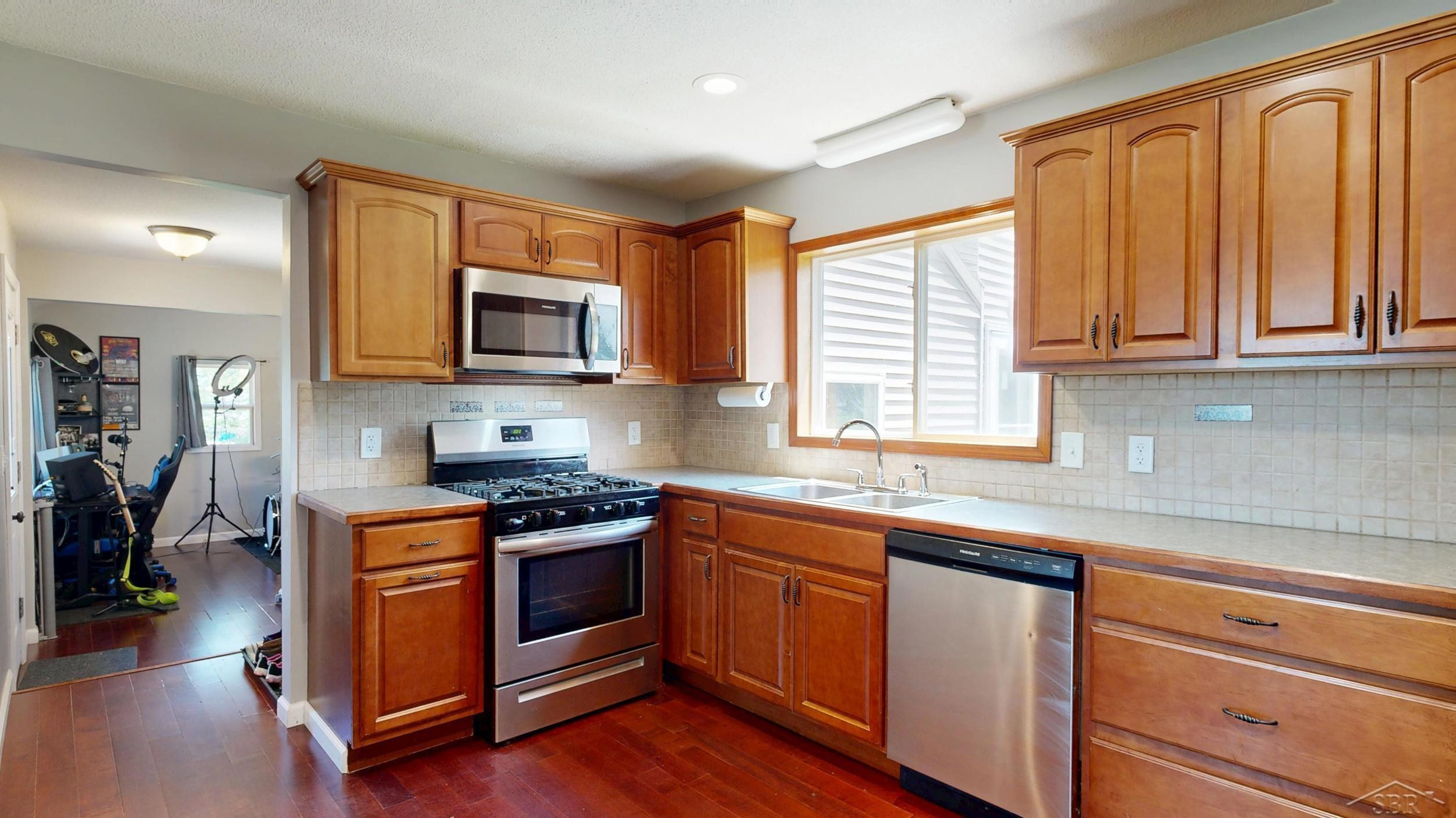 22359 Gratiot Road, Merrill, MI 48637 — Photo 15