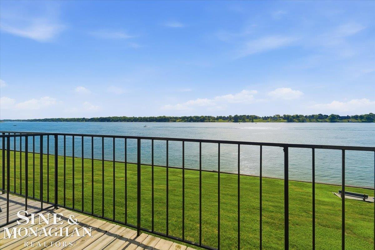 1715 River Road, 58, MI 48079 — Photo 15