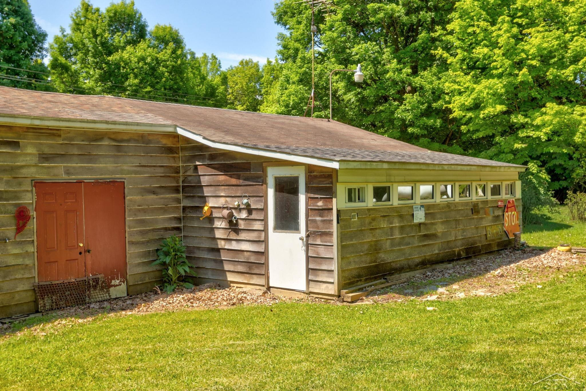 5400 Sister Lake Road, Columbiaville, MI 48421 — Photo 9