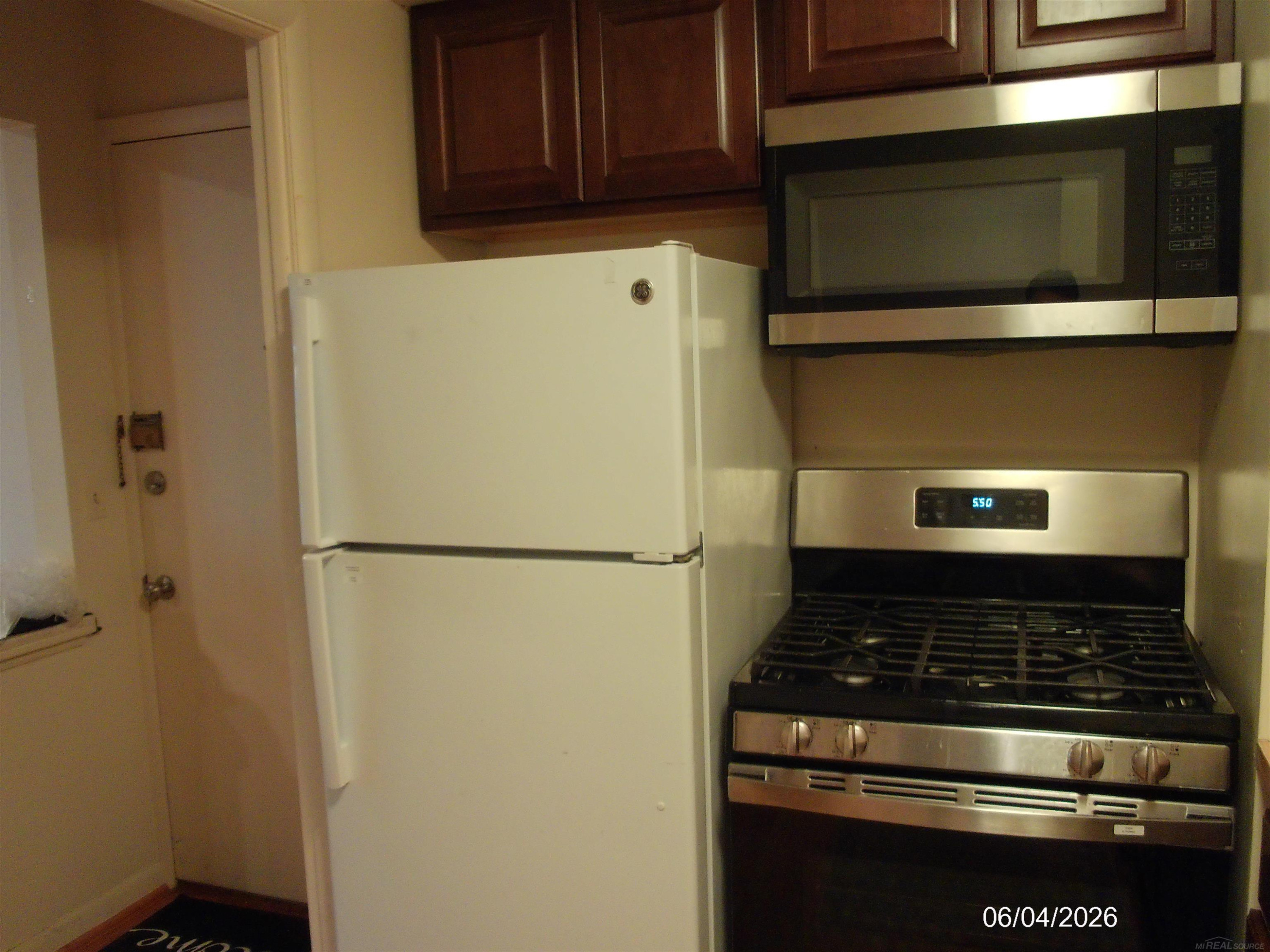 1253 Island Drive, 104, Ann Arbor, MI 48105 — Photo 9