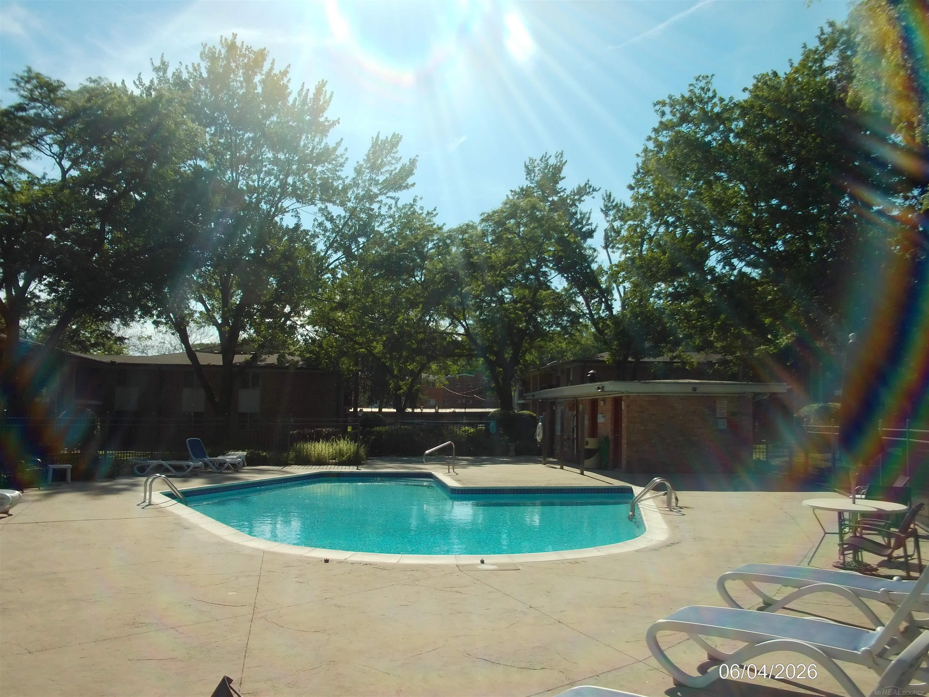 1253 Island Drive, 104, Ann Arbor, MI 48105 — Photo 11
