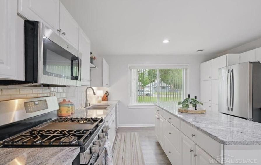 1840 Manse Road, Waterford, MI 48328 — Photo 9