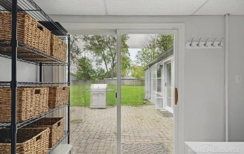 1840 Manse Road, Waterford, MI 48328 — Photo 12