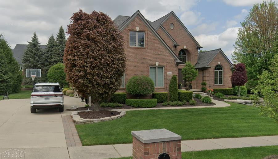 5933 Lakepoint Court, Washington, MI — front exterior