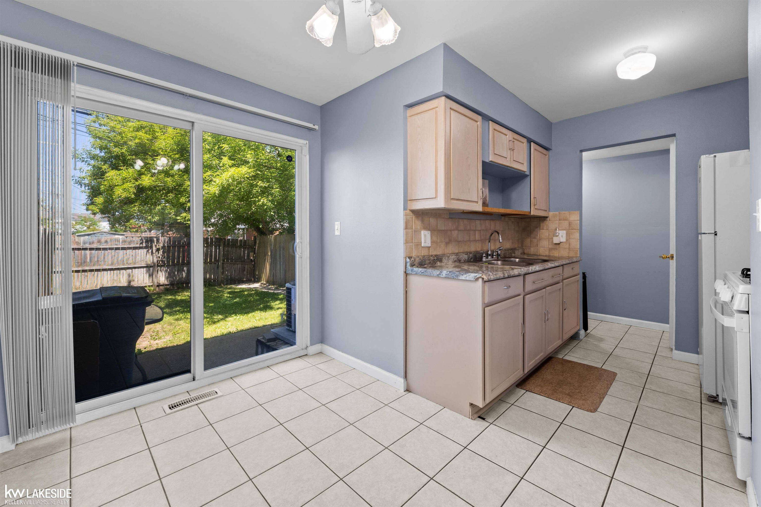 20235 Abrahm Street, Clinton Twp, MI 48035 — Photo 8