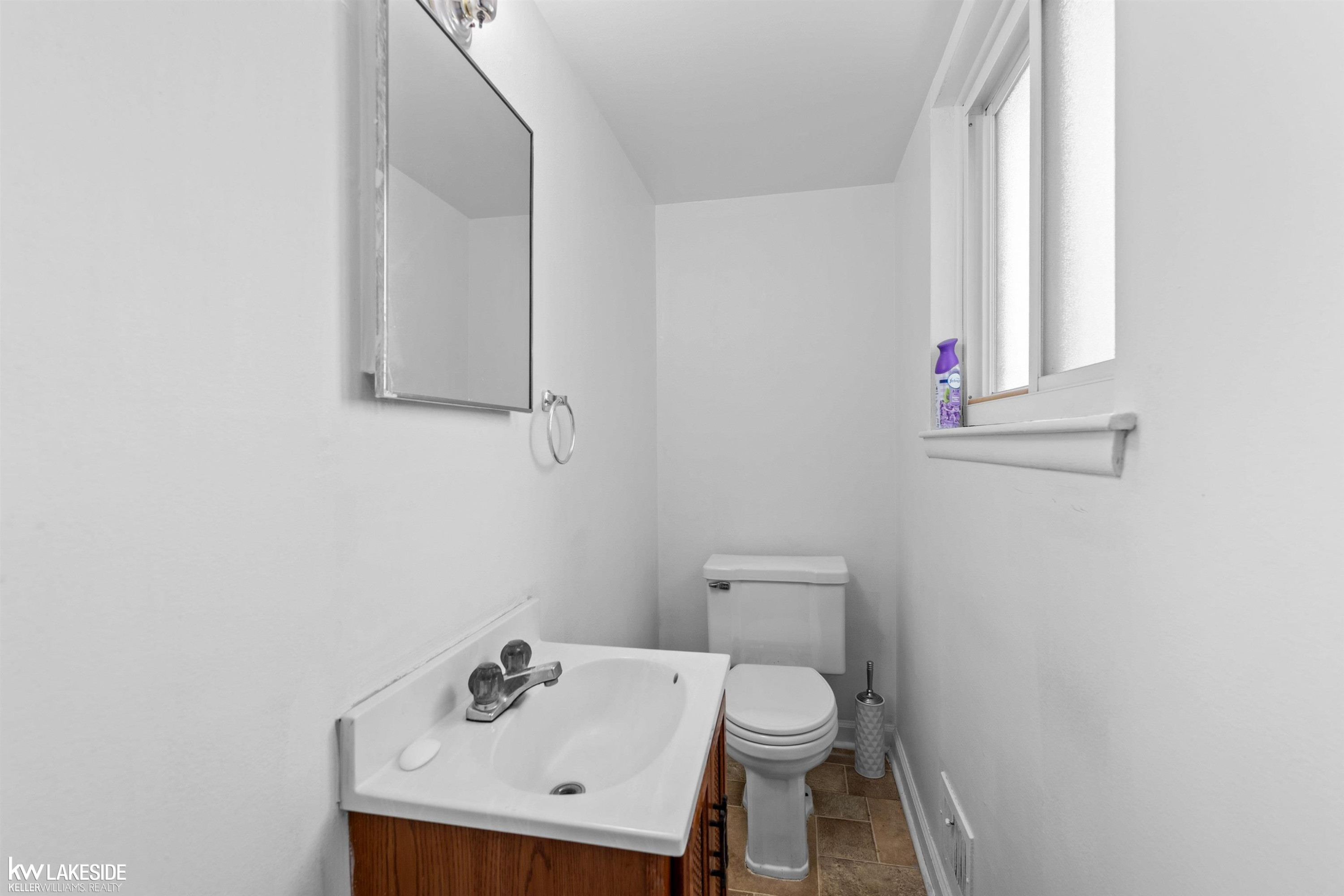 20235 Abrahm Street, Clinton Twp, MI 48035 — Photo 12
