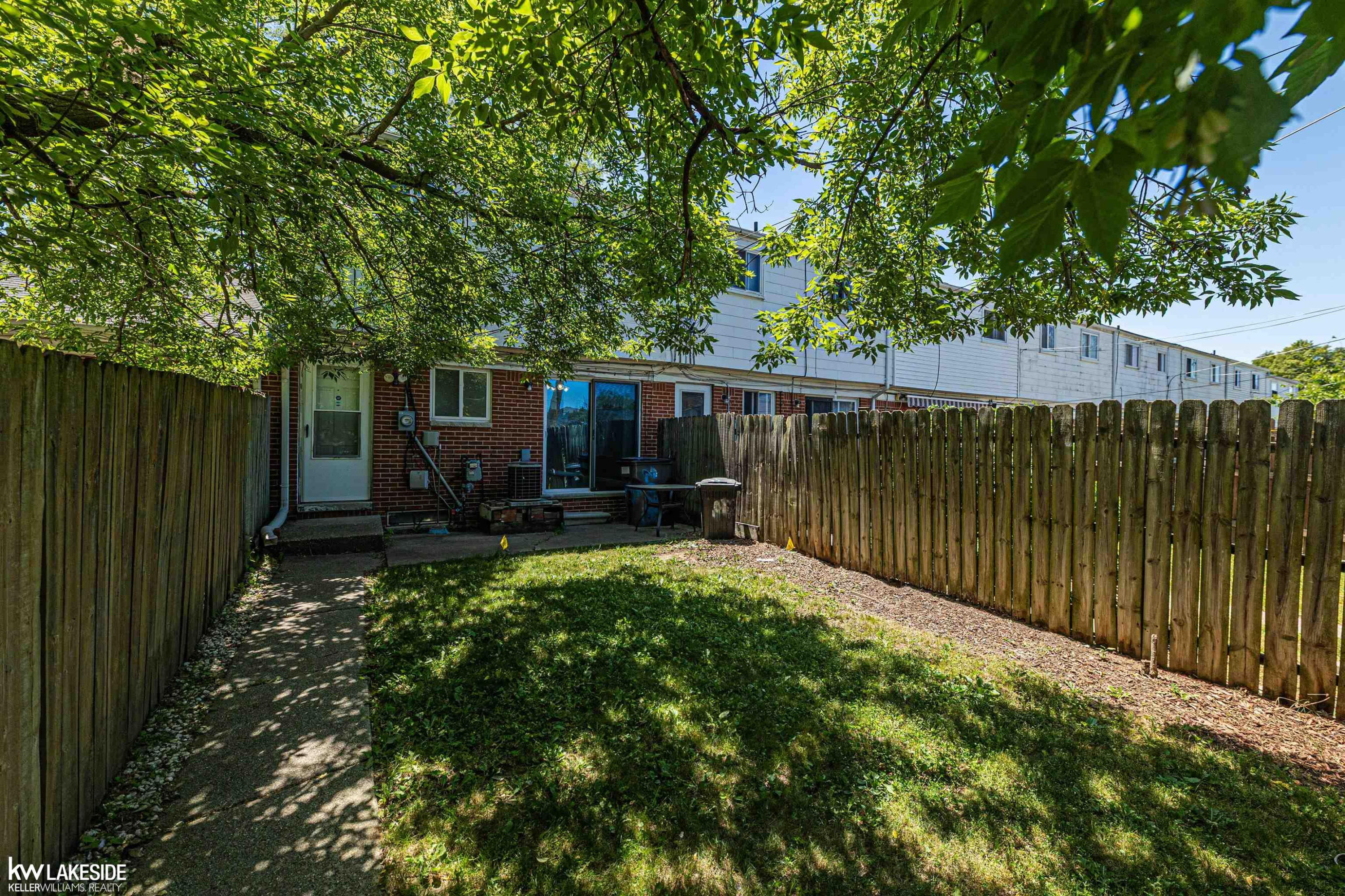 20235 Abrahm Street, Clinton Twp, MI 48035 — Photo 25