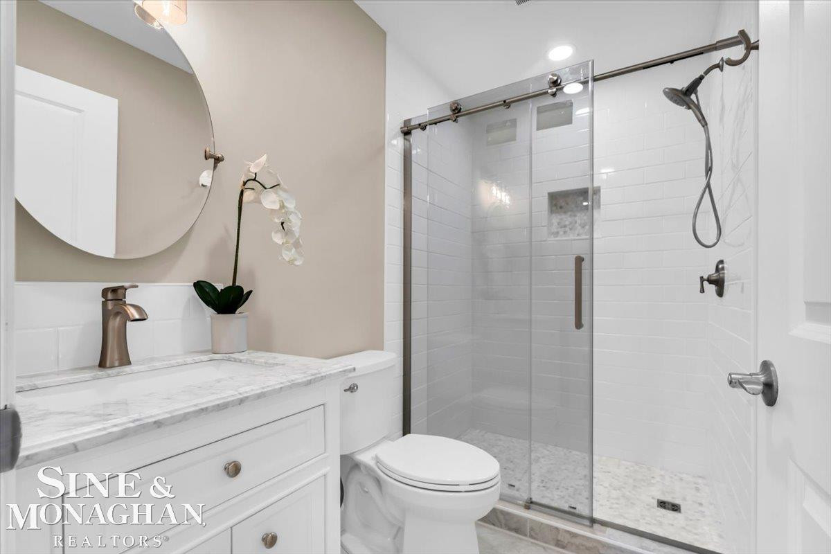 985 Fairledge Avenue, Lake Orion, MI 48362 — Photo 11