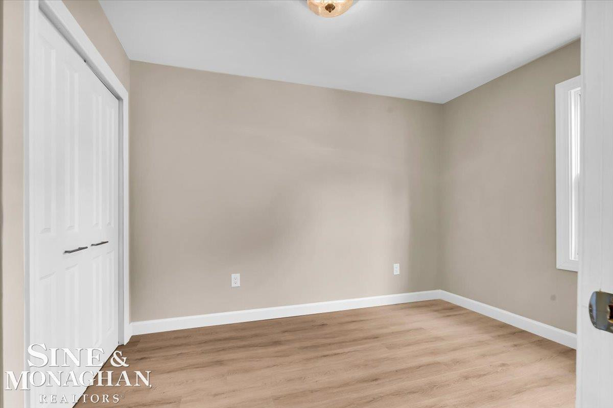 985 Fairledge Avenue, Lake Orion, MI 48362 — Photo 15