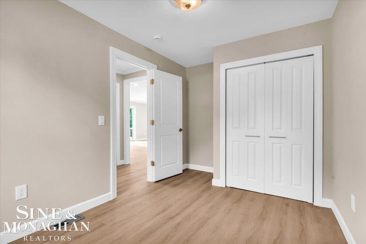 985 Fairledge Avenue, Lake Orion, MI 48362 — Photo 16