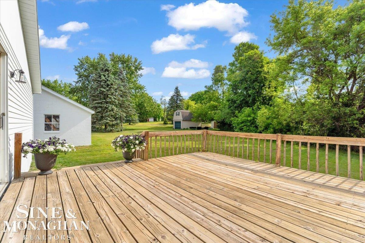 985 Fairledge Avenue, Lake Orion, MI 48362 — Photo 24