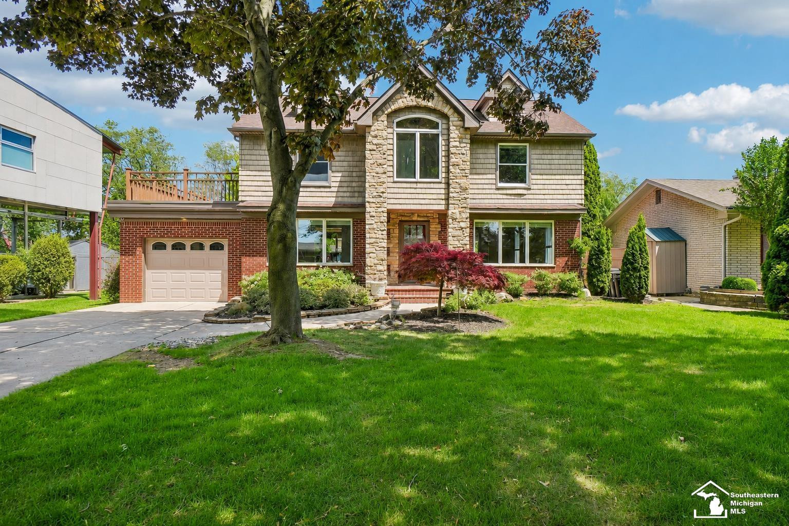 28395 Swan Island Drive, Grosse Ile, MI 48138