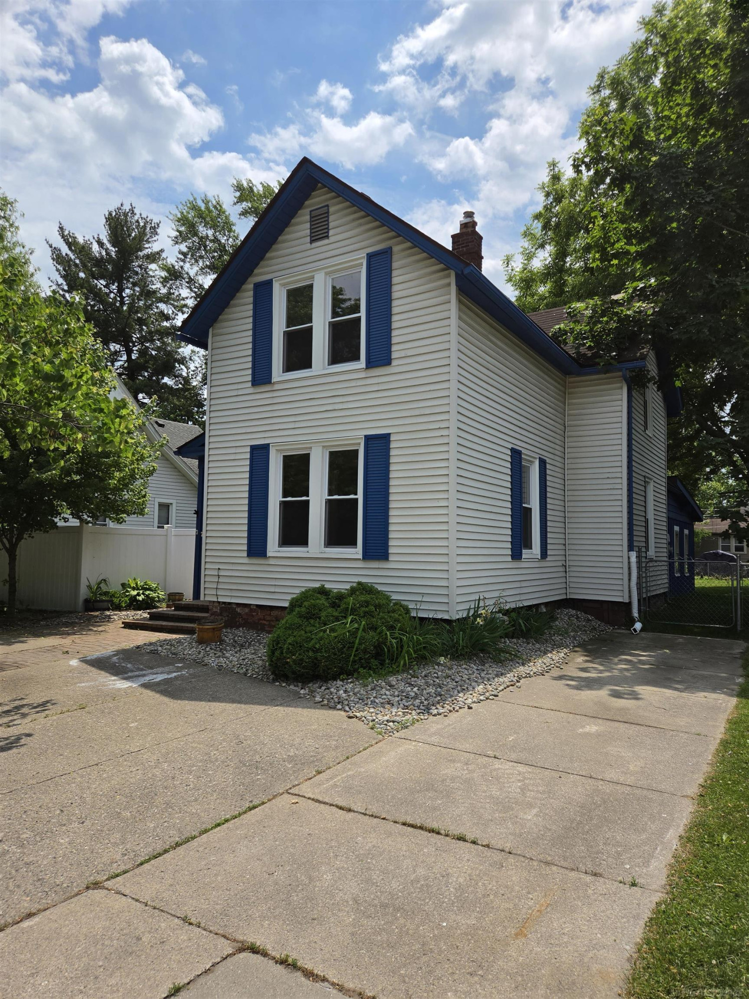 77 Hubbard Street, Mount Clemens, MI 48043 — Photo 2