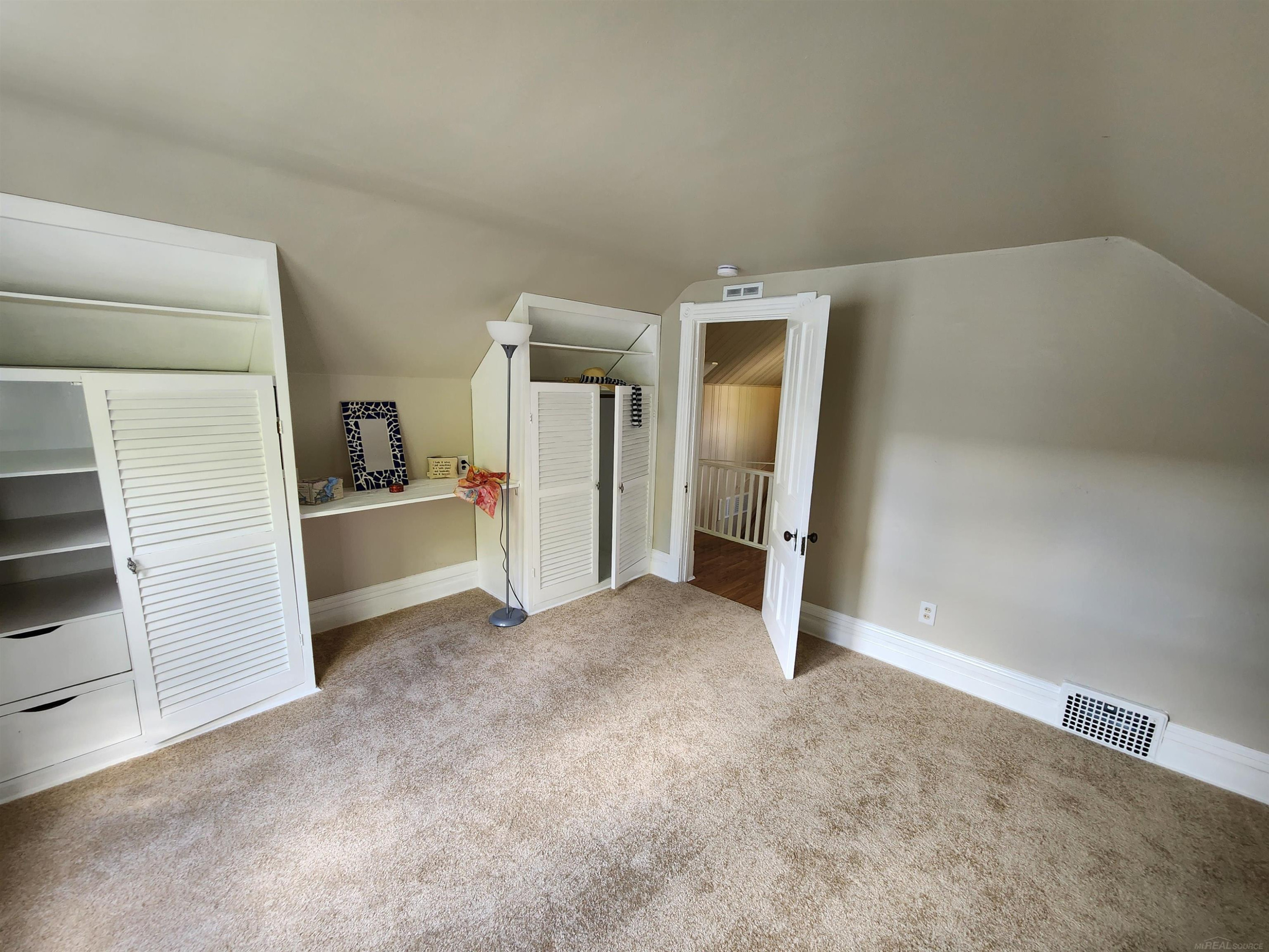 77 Hubbard Street, Mount Clemens, MI 48043 — Photo 32