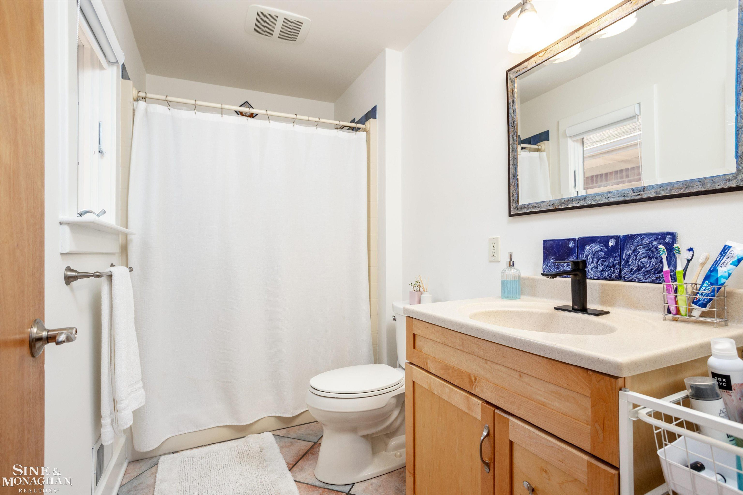 685 Bedford Lane, Grosse Pointe Park, MI 48230 — Photo 19