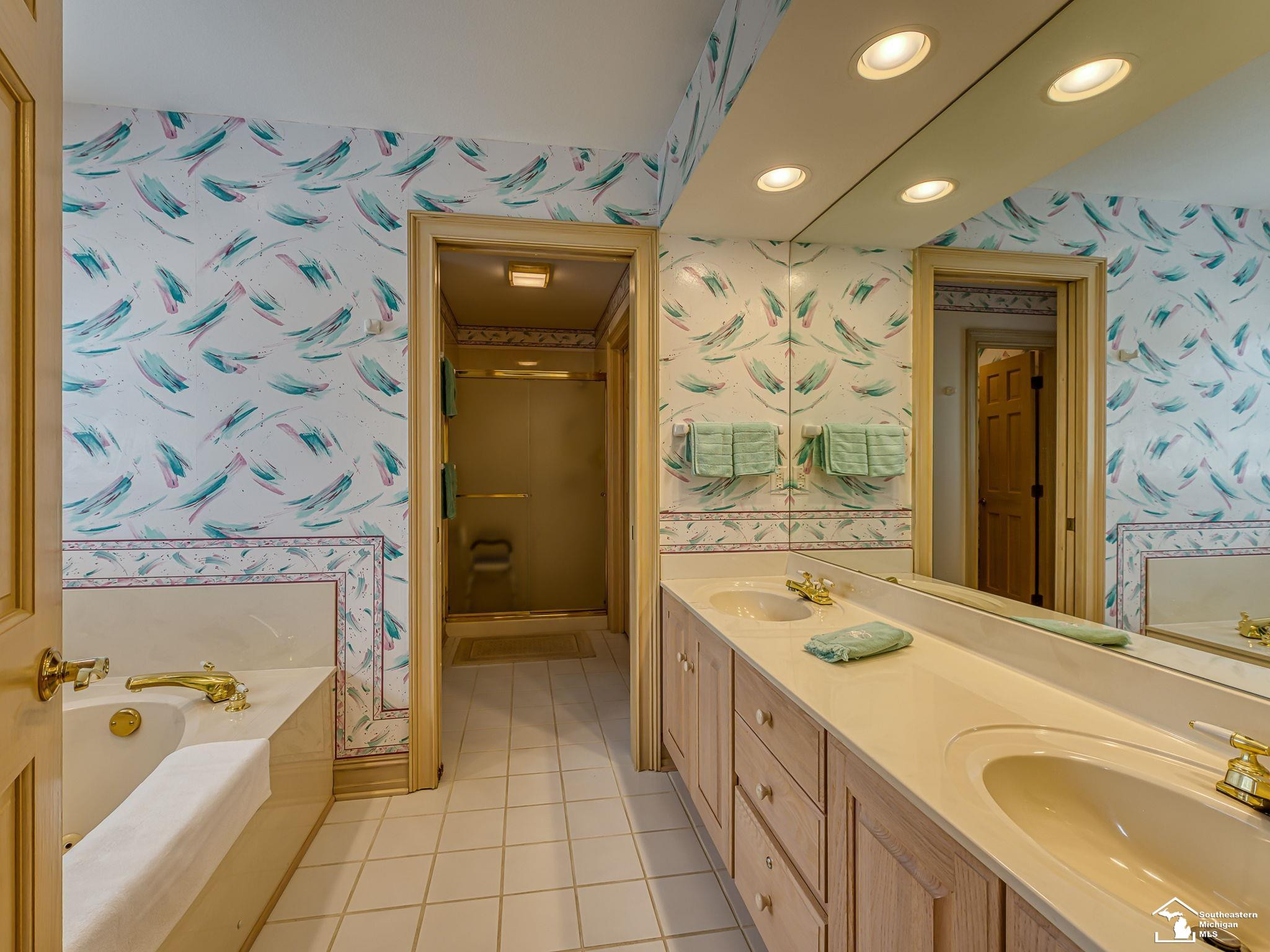 5572 Raven Parkway Drive, Monroe, MI 48161 — Photo 31