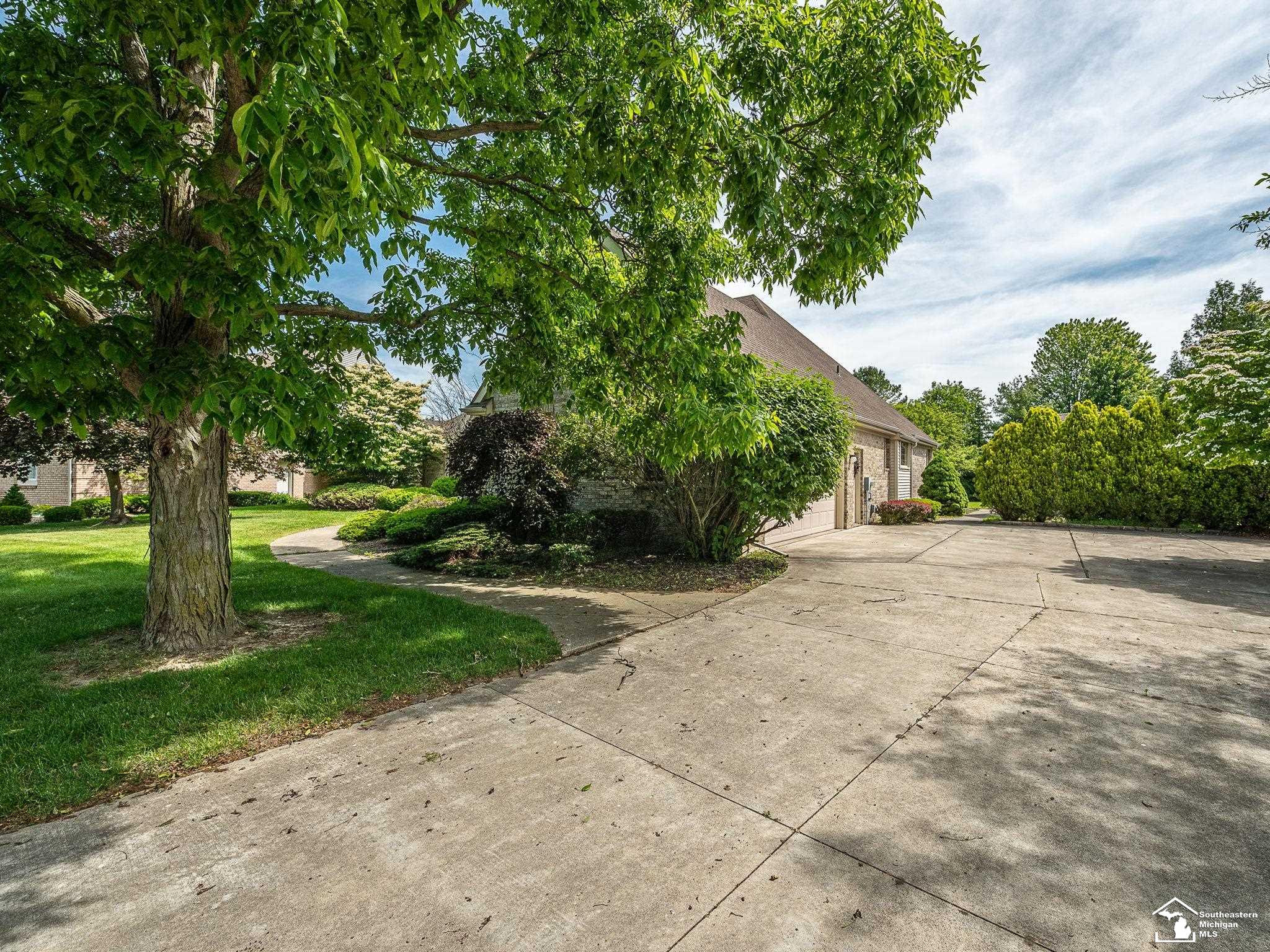 5572 Raven Parkway Drive, Monroe, MI 48161 — Photo 53