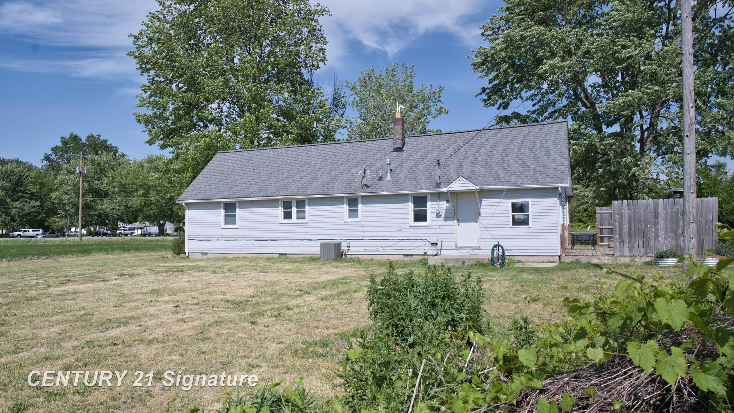 5940 East Road, Saginaw, MI 48601 — Photo 3