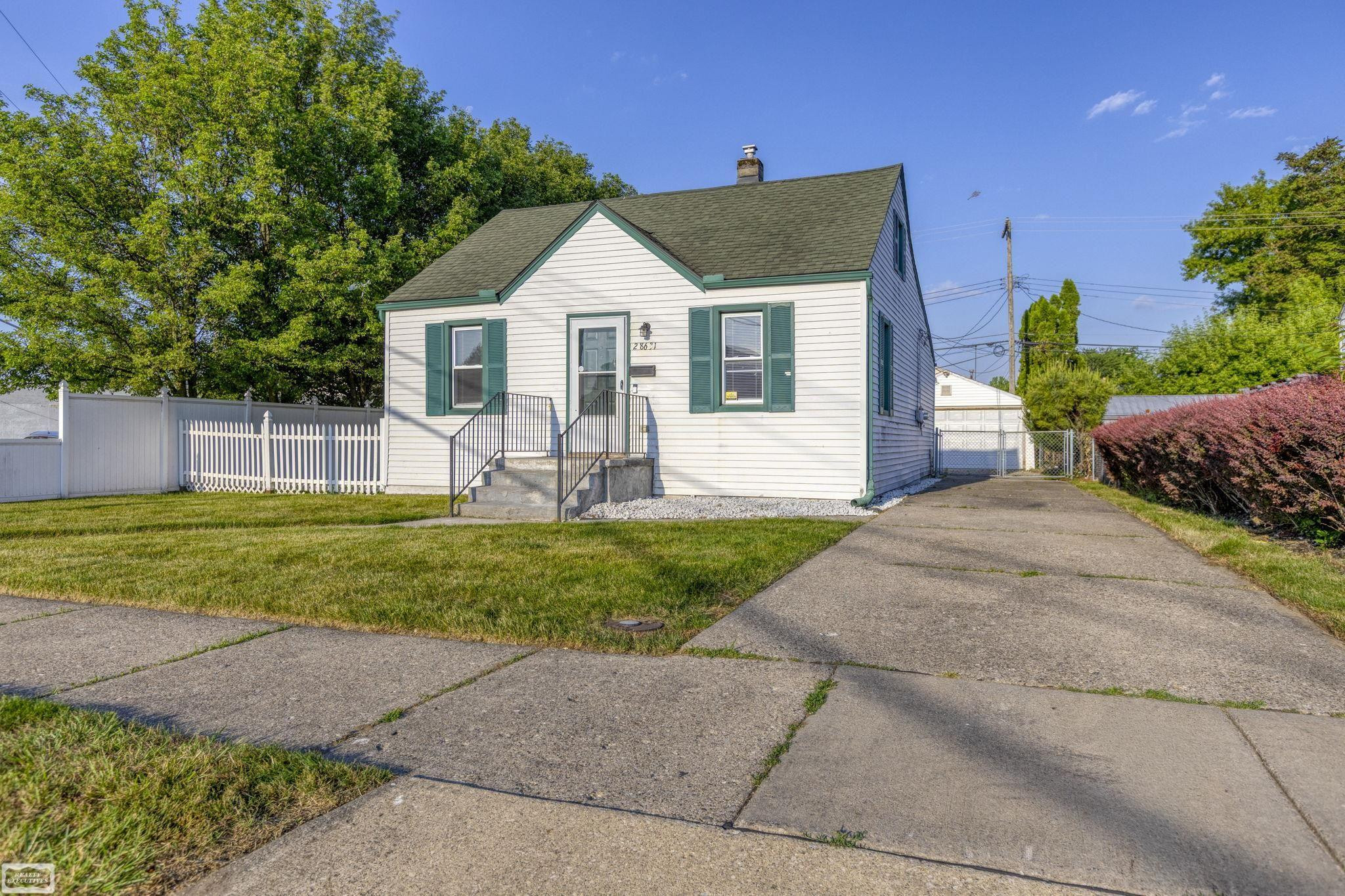 28631 Galloway Street, Roseville, MI 48066