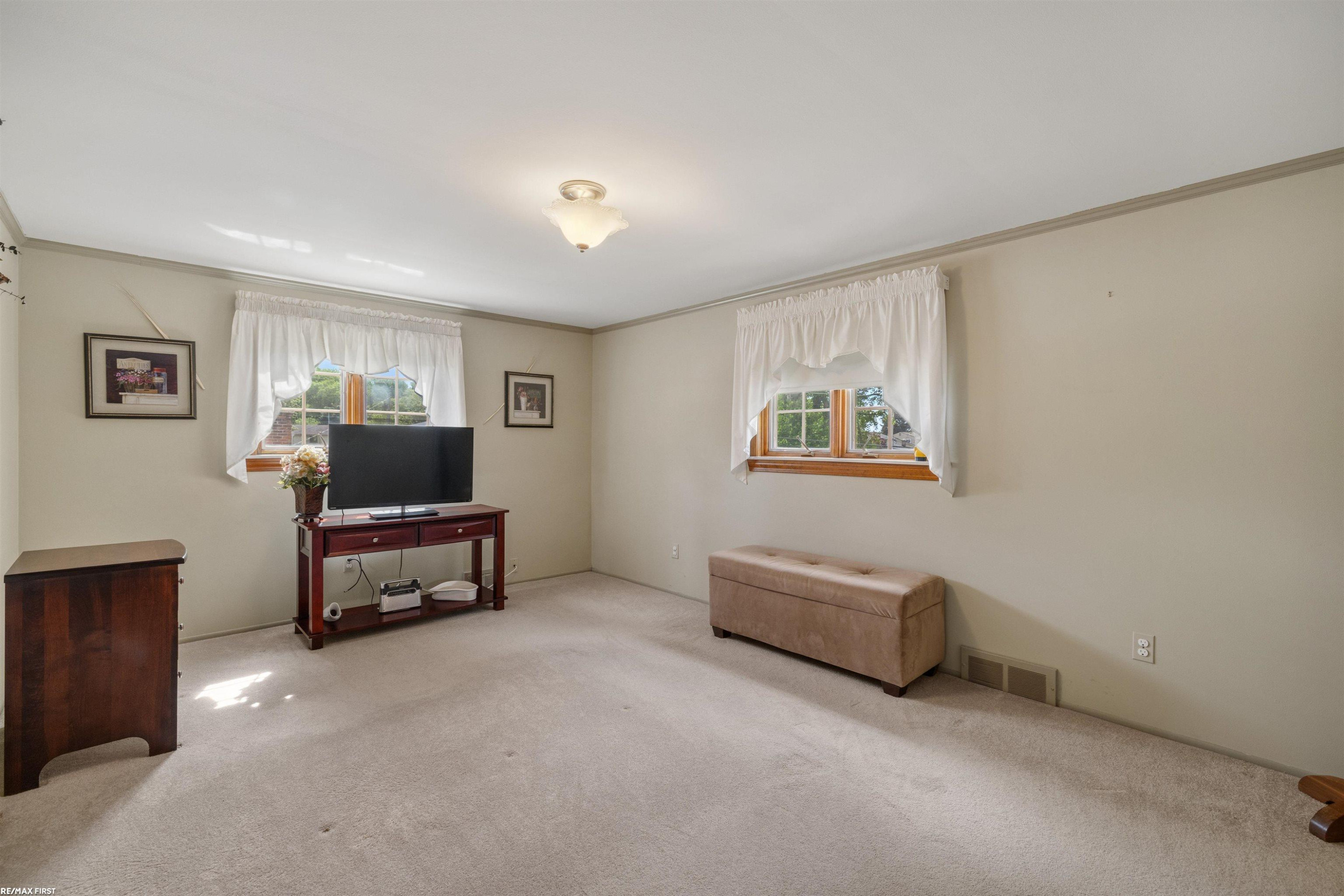 23548 Kim Drive, Clinton Twp, MI 48035 — Photo 25