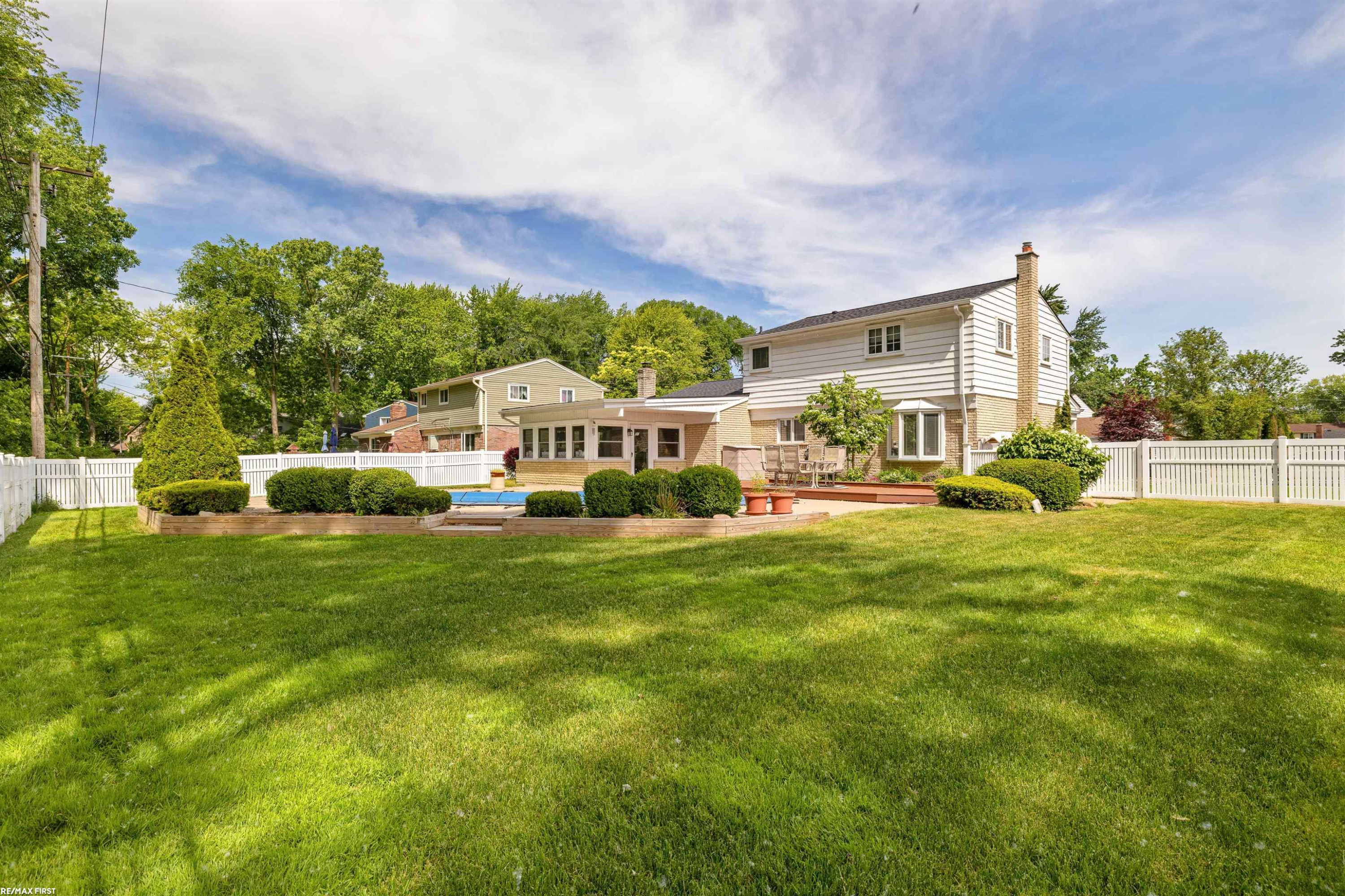 23548 Kim Drive, Clinton Twp, MI 48035 — Photo 31