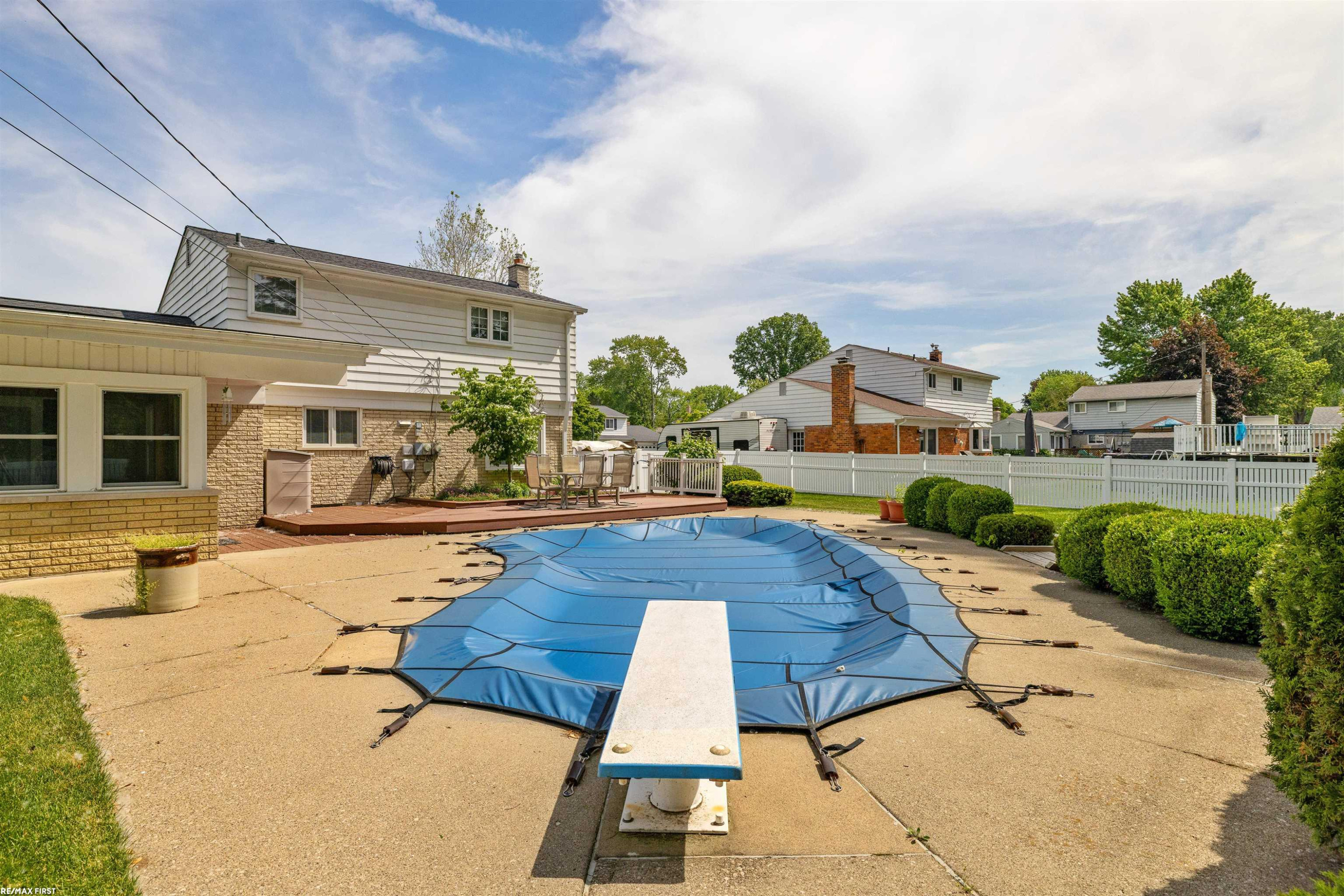 23548 Kim Drive, Clinton Twp, MI 48035 — Photo 33