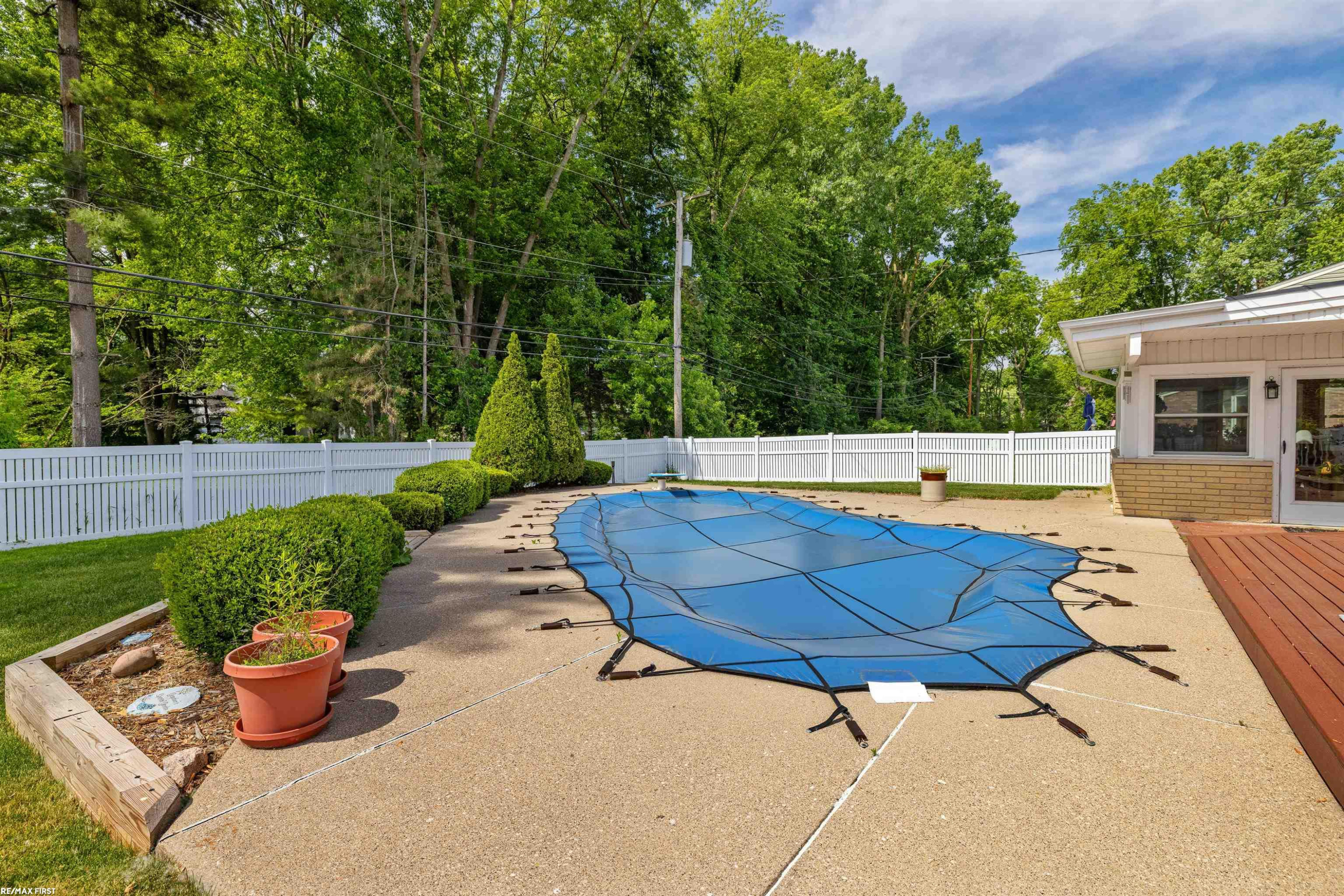 23548 Kim Drive, Clinton Twp, MI 48035 — Photo 34