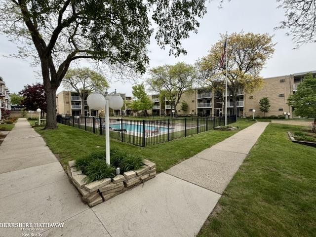 4921 Crooks Road, Royal Oak, MI 48073 — Photo 18