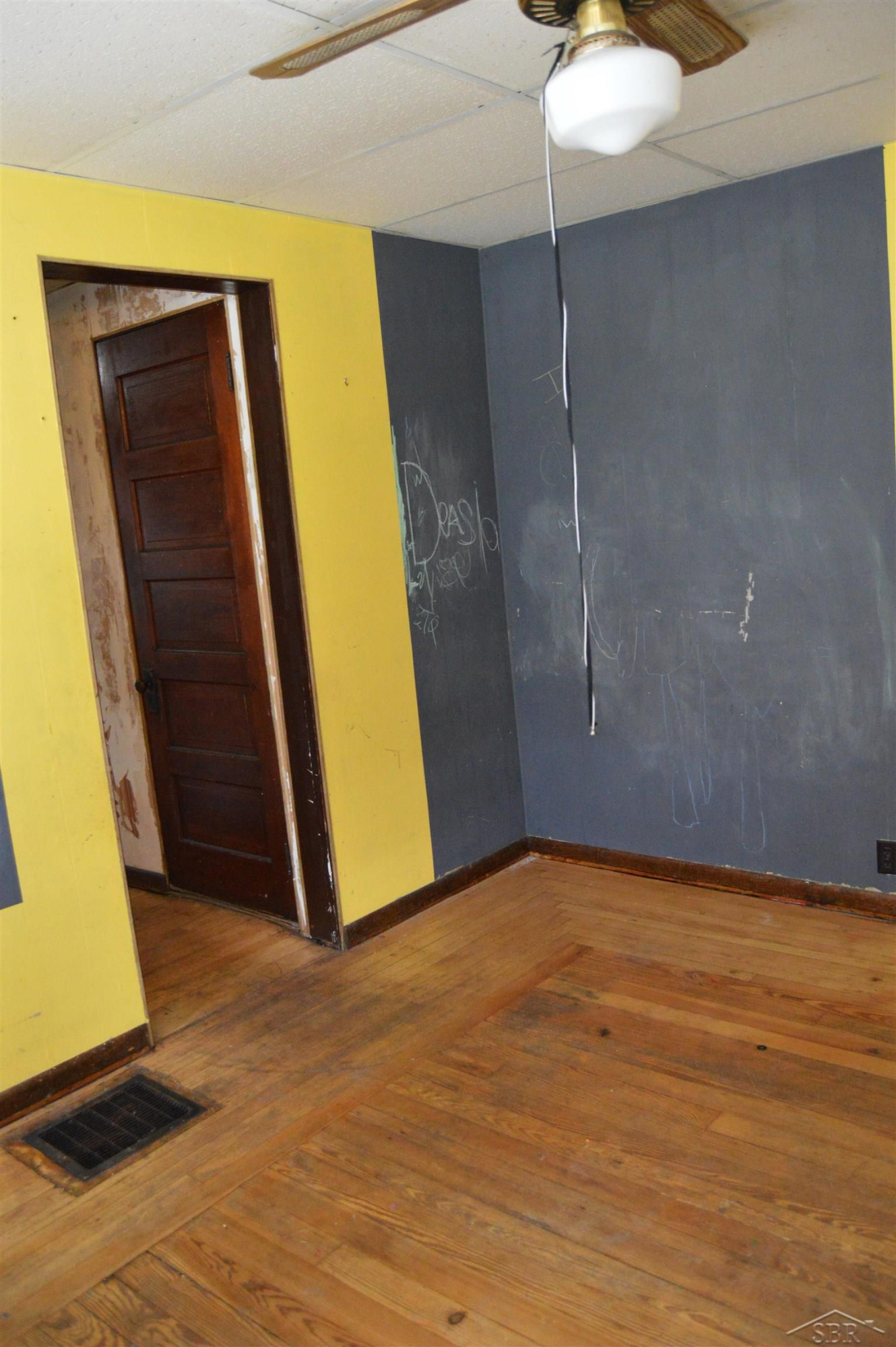 525 Owen Street, Saginaw, MI 48607 — Photo 17