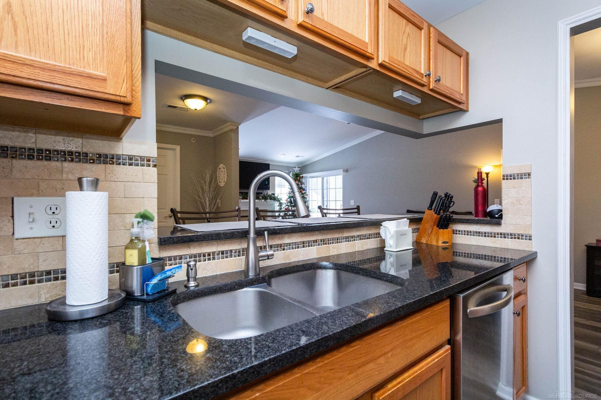 52196 Naugatuck Drive, Macomb, MI 48042 — Photo 21