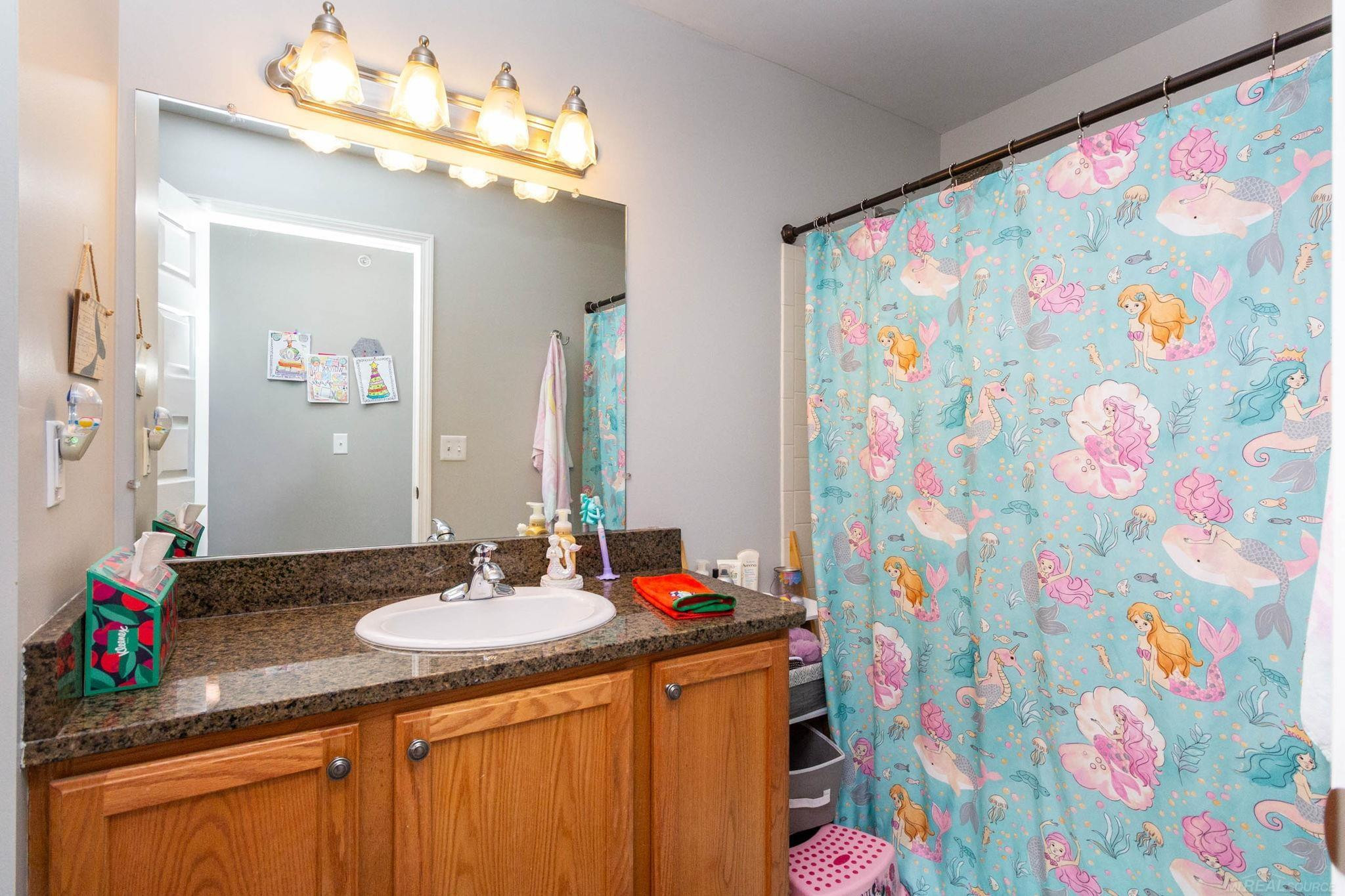 52196 Naugatuck Drive, Macomb, MI 48042 — Photo 33