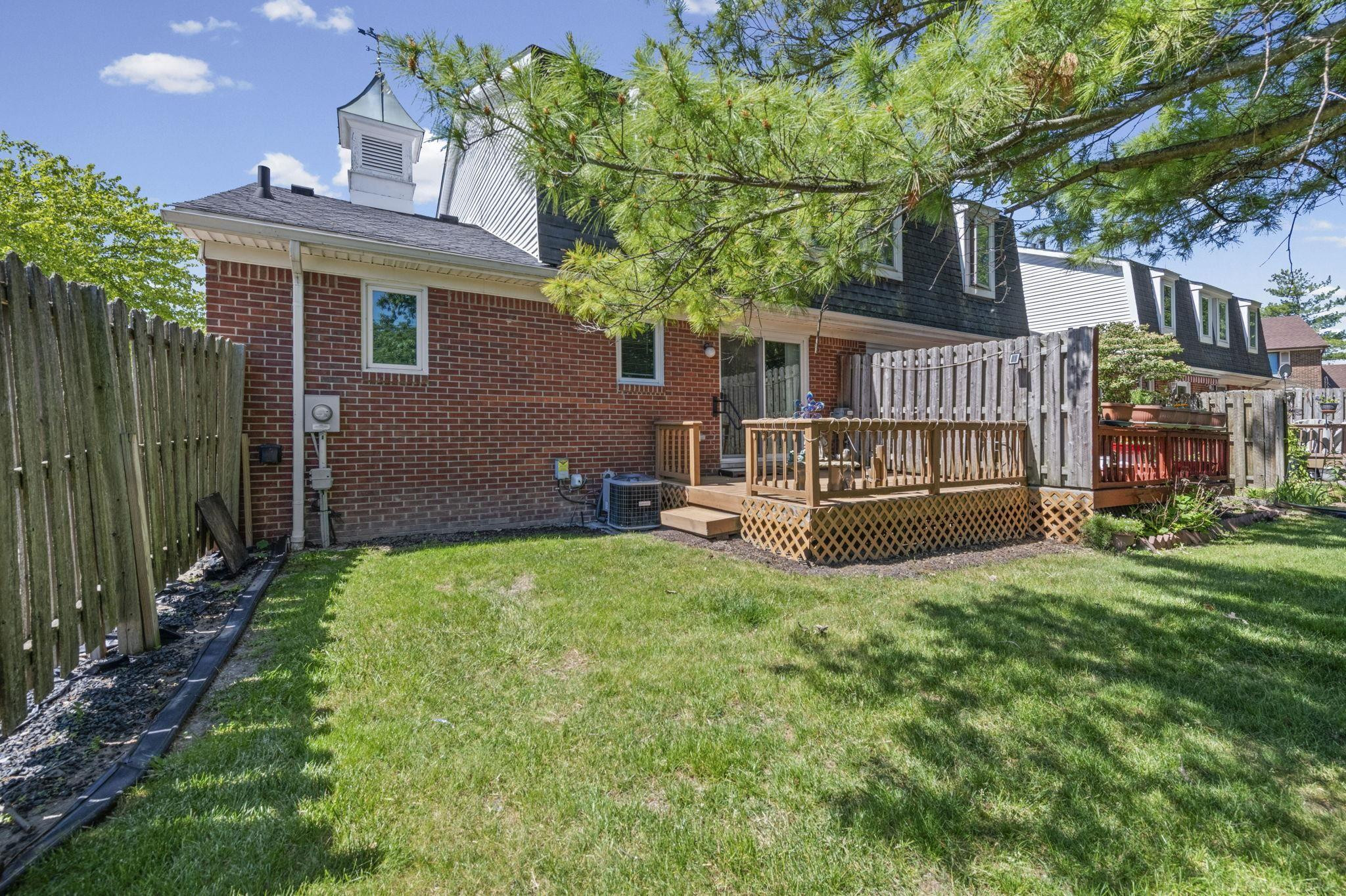 500 Pineview Court, Saint Clair Shores, MI 48081 — Photo 5