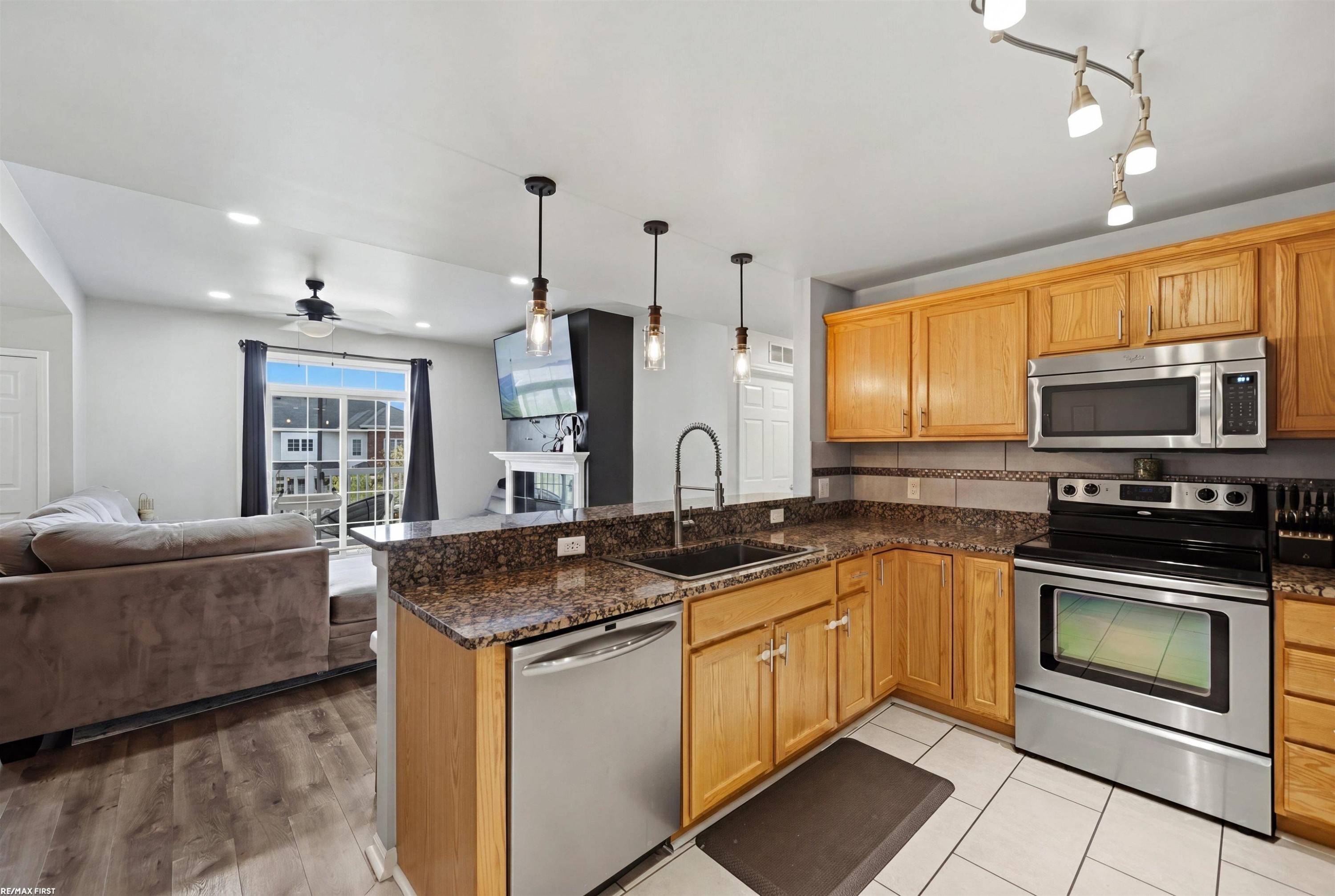 5687 Acorn Lane, Sterling Heights, MI 48314 — Photo 10
