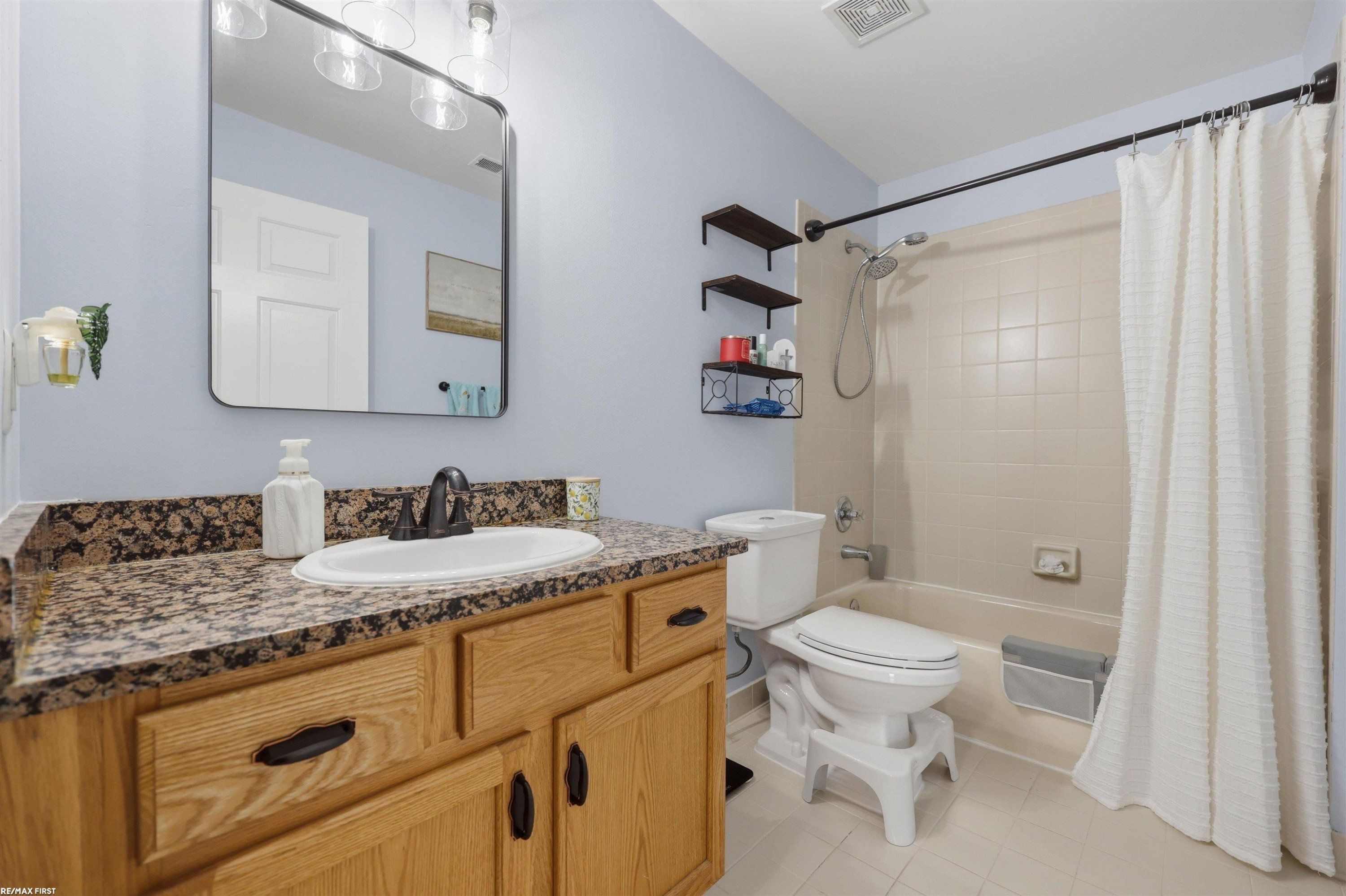 5687 Acorn Lane, Sterling Heights, MI 48314 — Photo 18