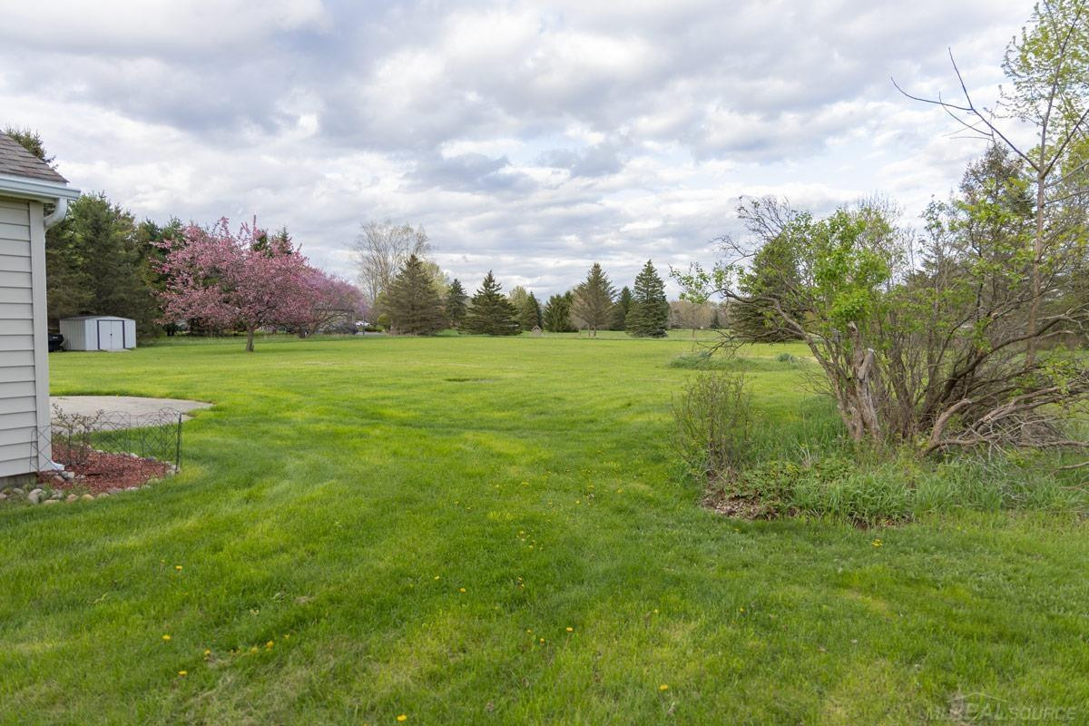 8440 Bridge Lake Road, Clarkston, MI 48348 — Photo 2