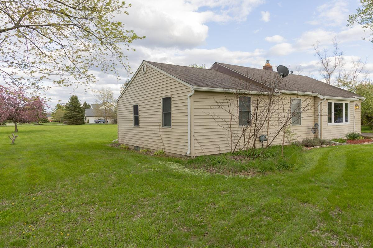 8440 Bridge Lake Road, Clarkston, MI 48348 — Photo 41