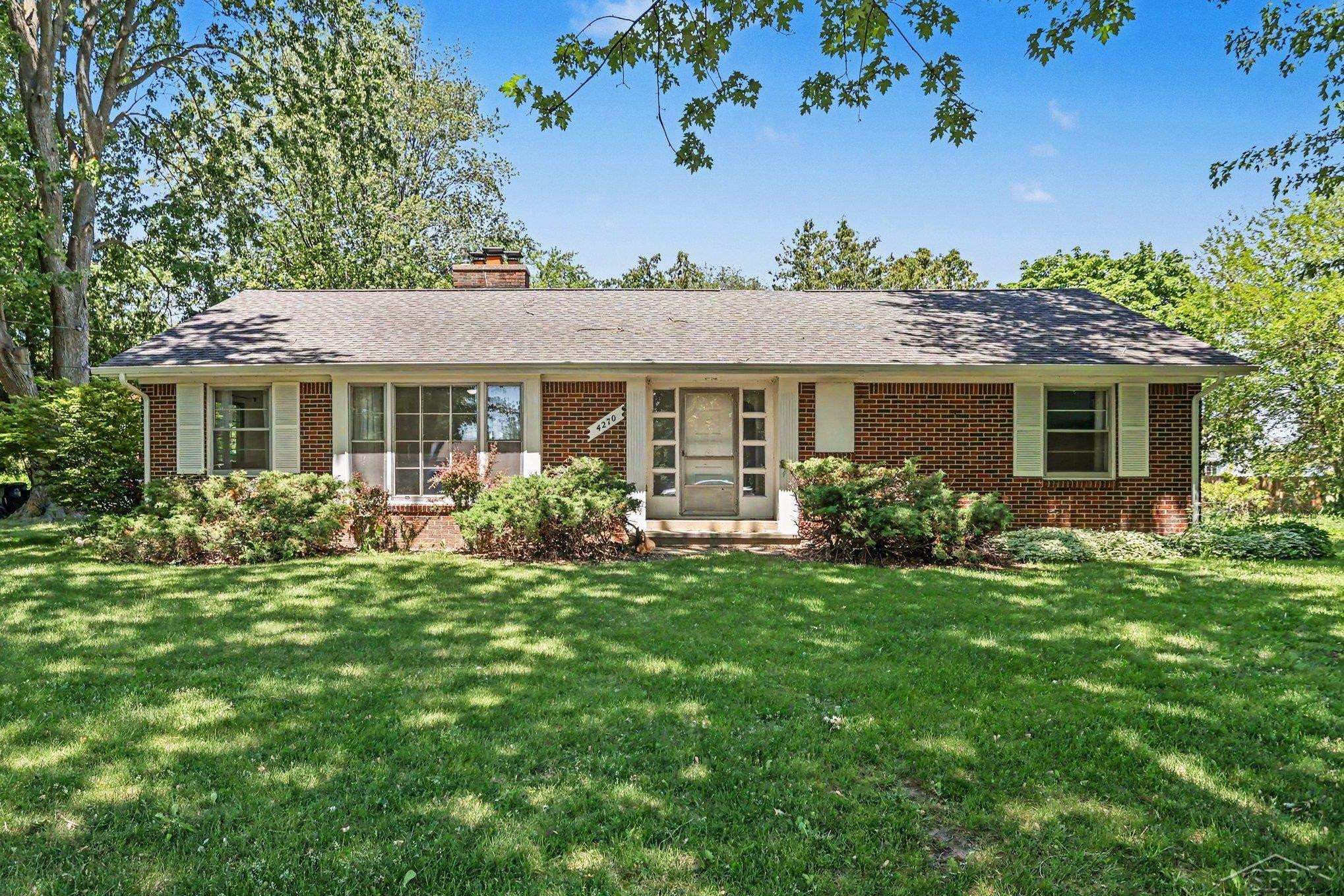 4270 Shattuck Road, Saginaw, MI 48603 — front exterior