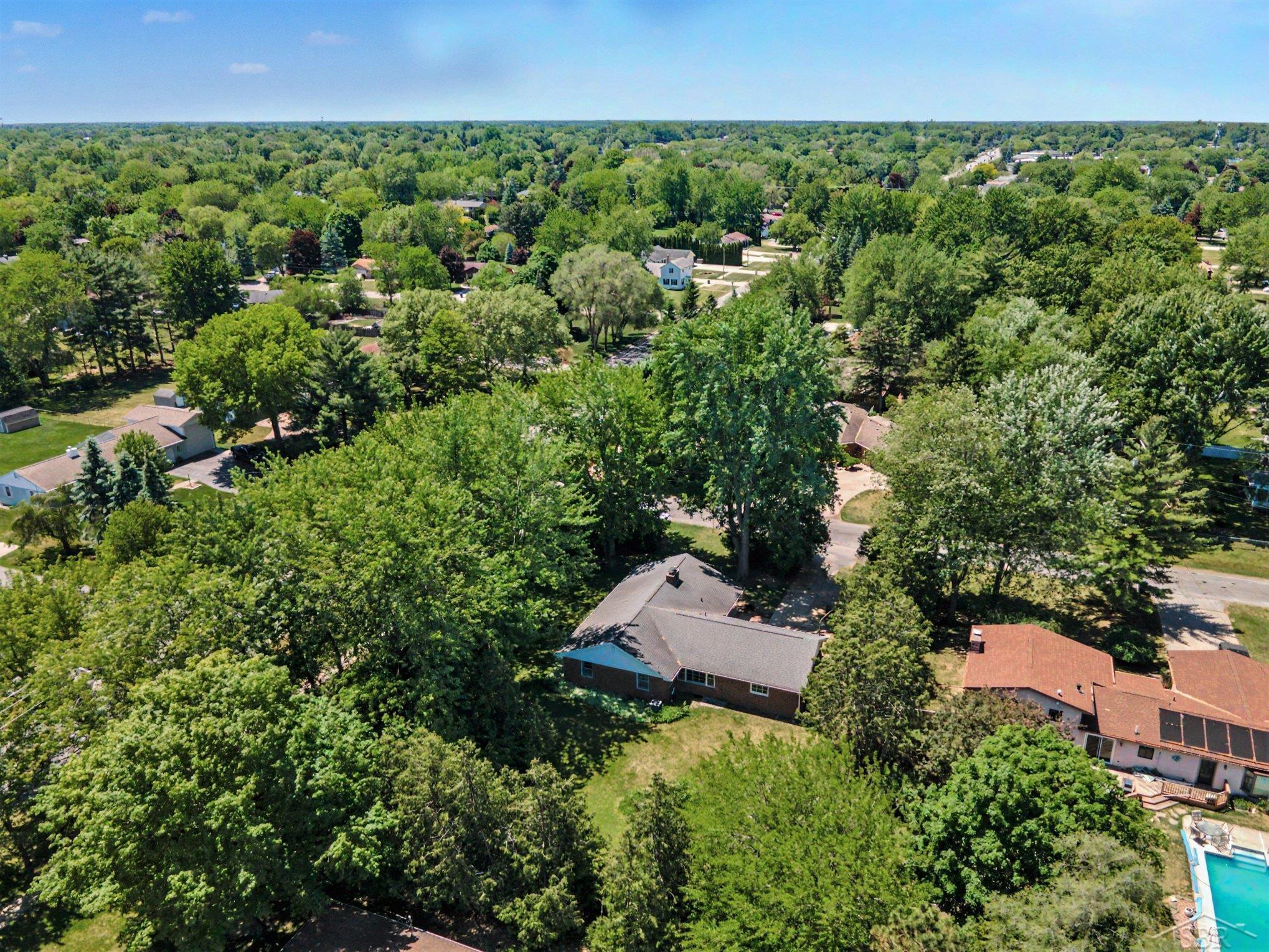 4270 Shattuck Road, Saginaw, MI 48603 — Photo 6