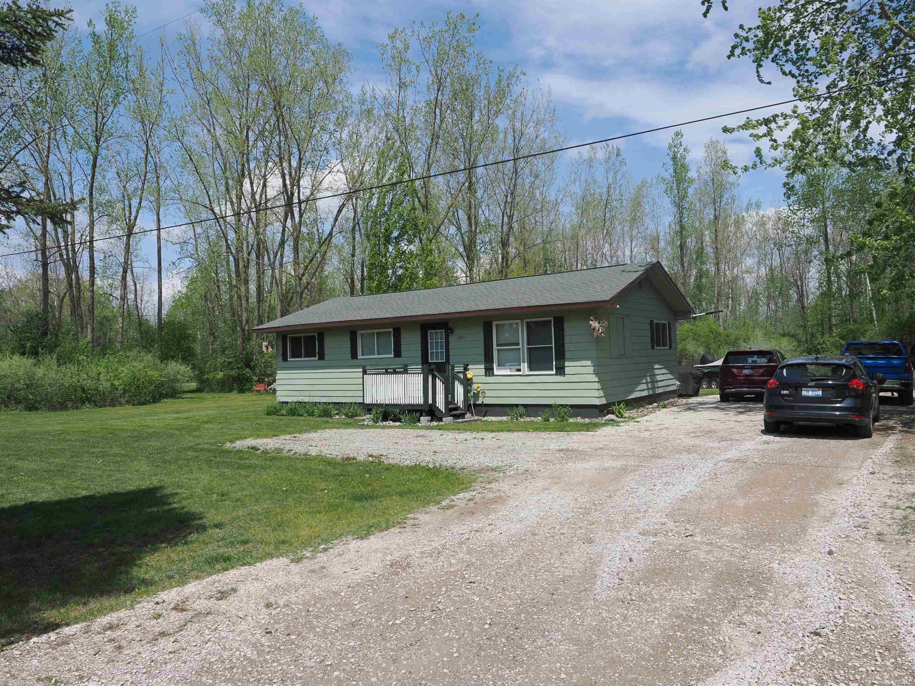 1851 E Erickson Road, Pinconning, MI 48650