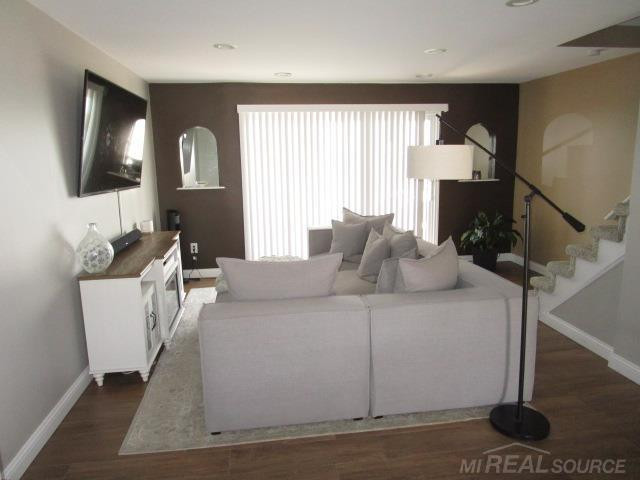 50666 JEFFERSON Street, D-6, New Baltimore, MI 48047 — Photo 11