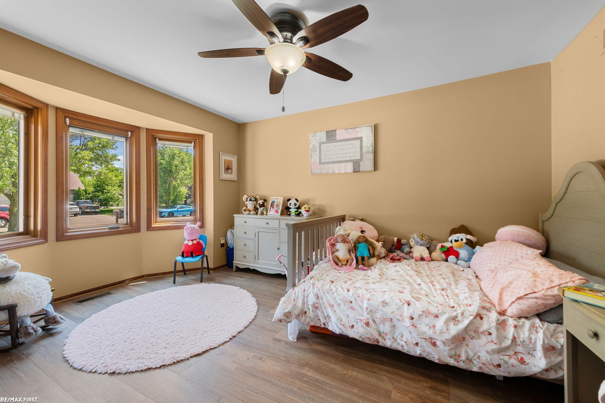 44325 Meadowlake Drive, Sterling Heights, MI 48313 — Photo 20